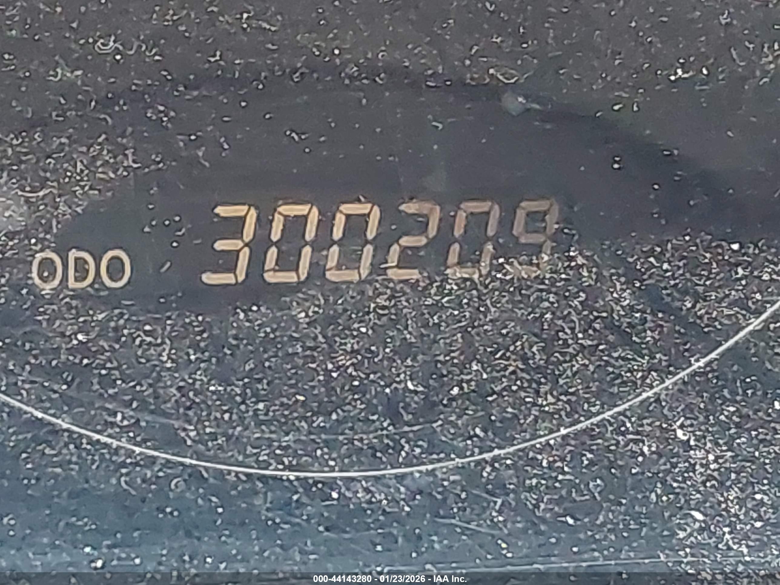 TOYOTA AVALON image 7