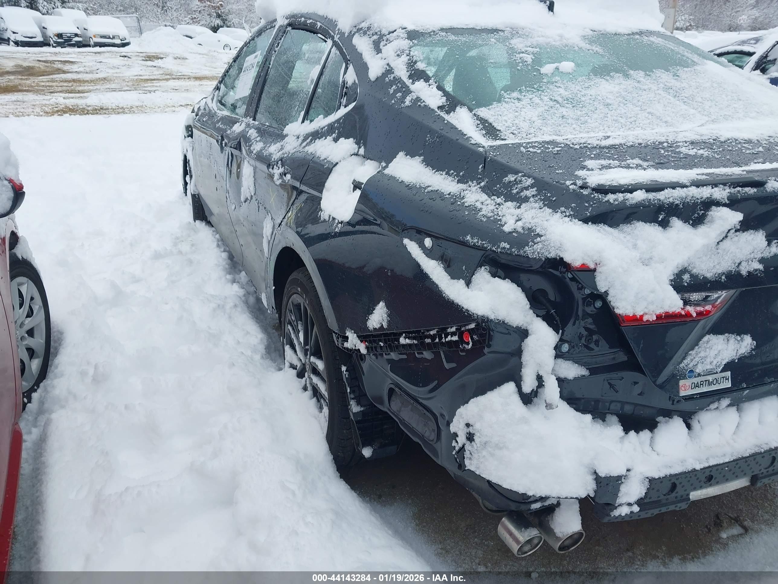 TOYOTA CAMRY image 3
