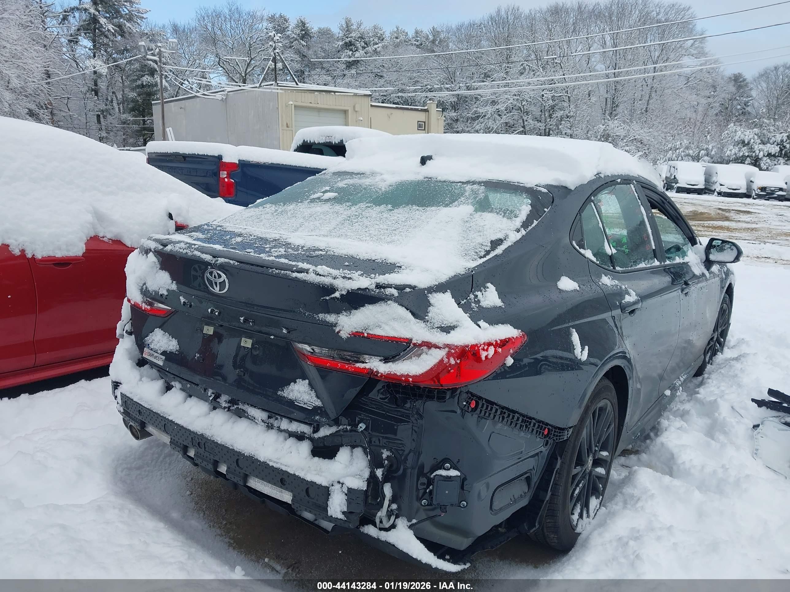 TOYOTA CAMRY image 4