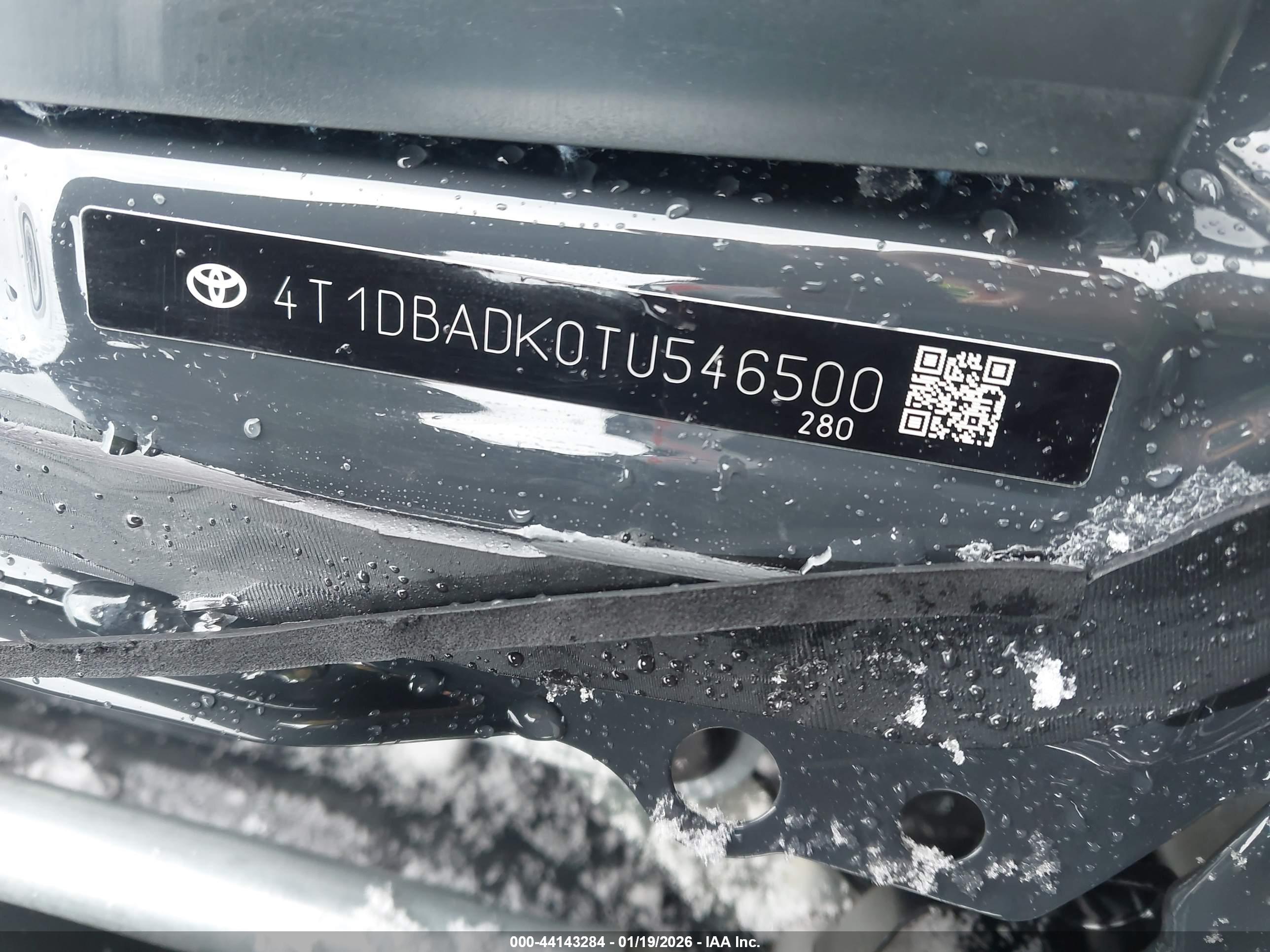 TOYOTA CAMRY image 9