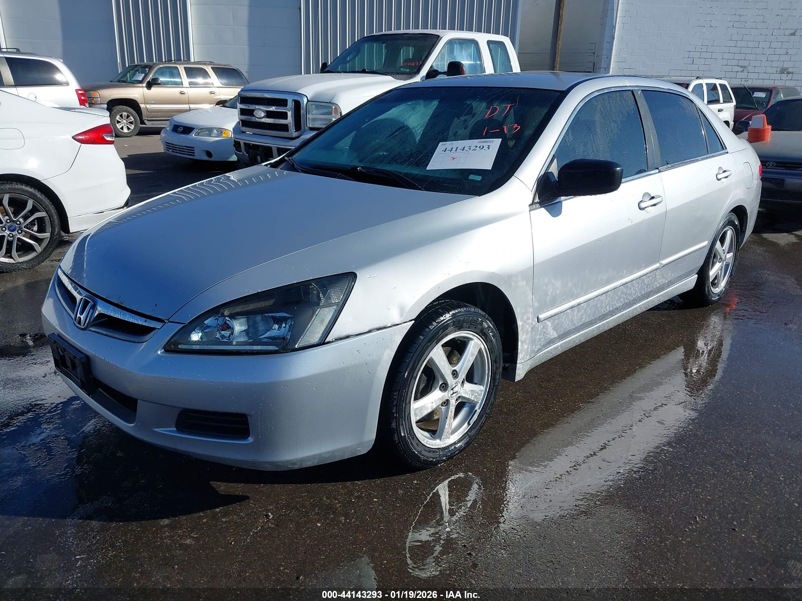 HONDA ACCORD image 2