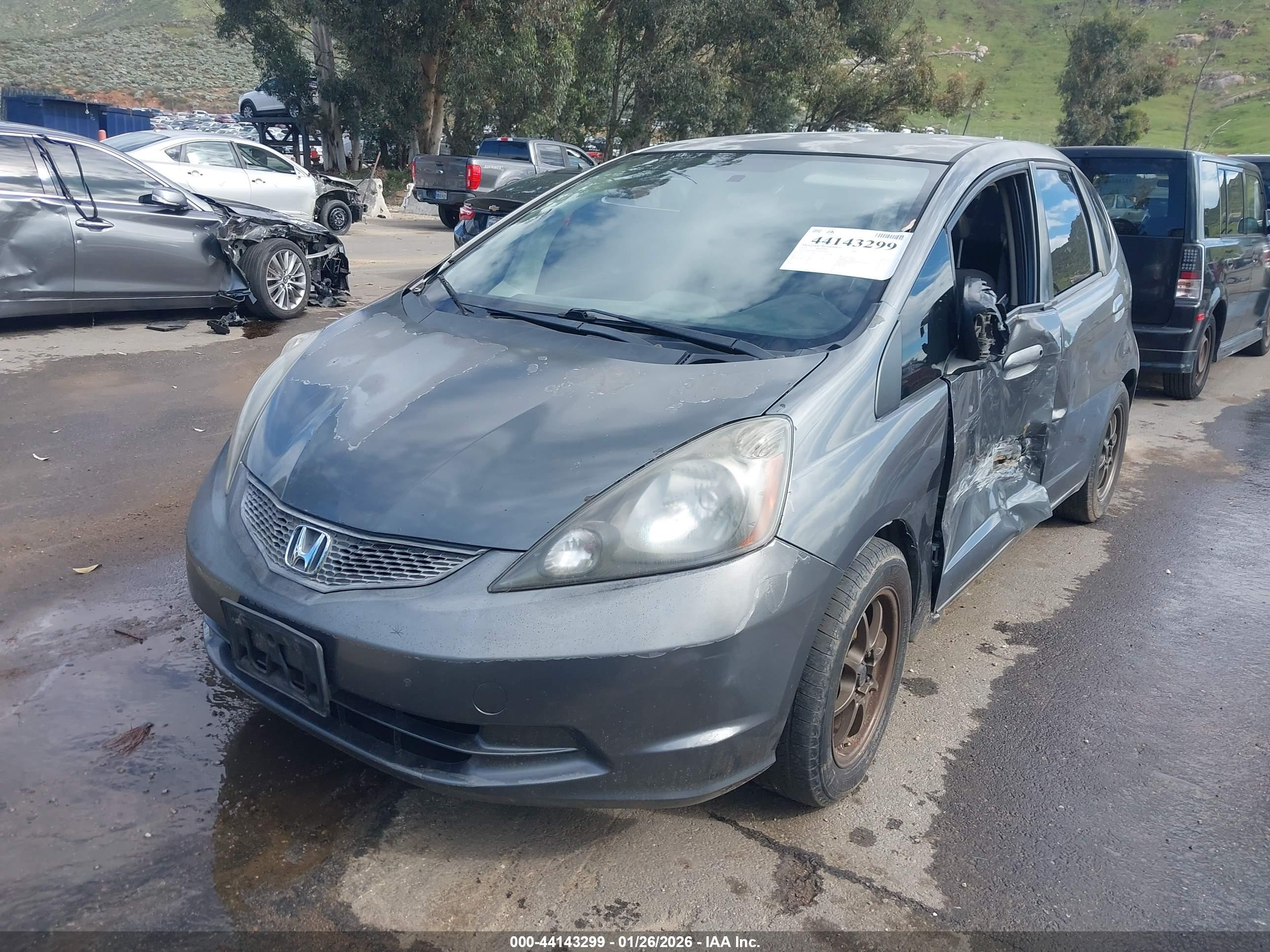 HONDA FIT image 2