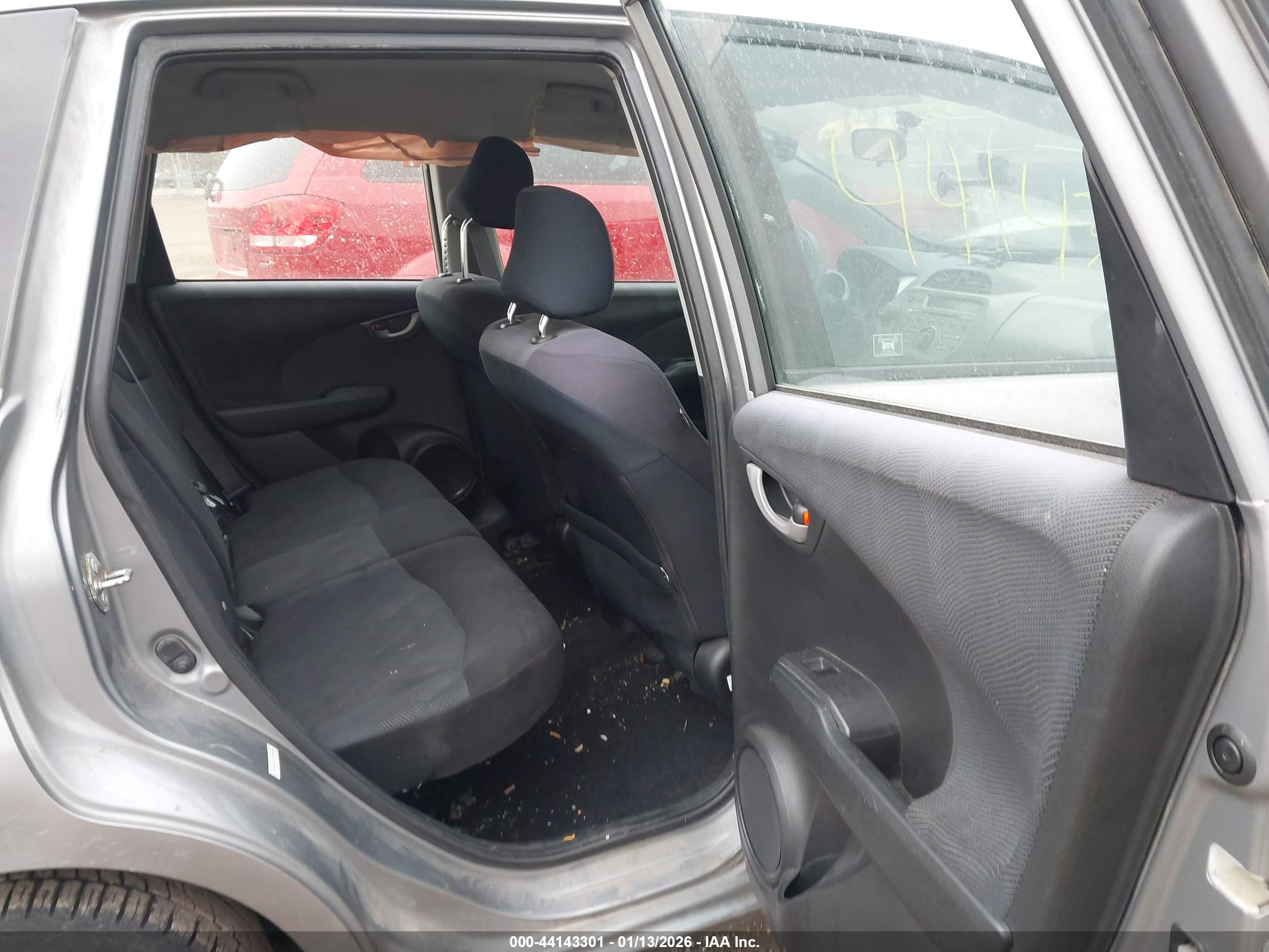 HONDA FIT image 8