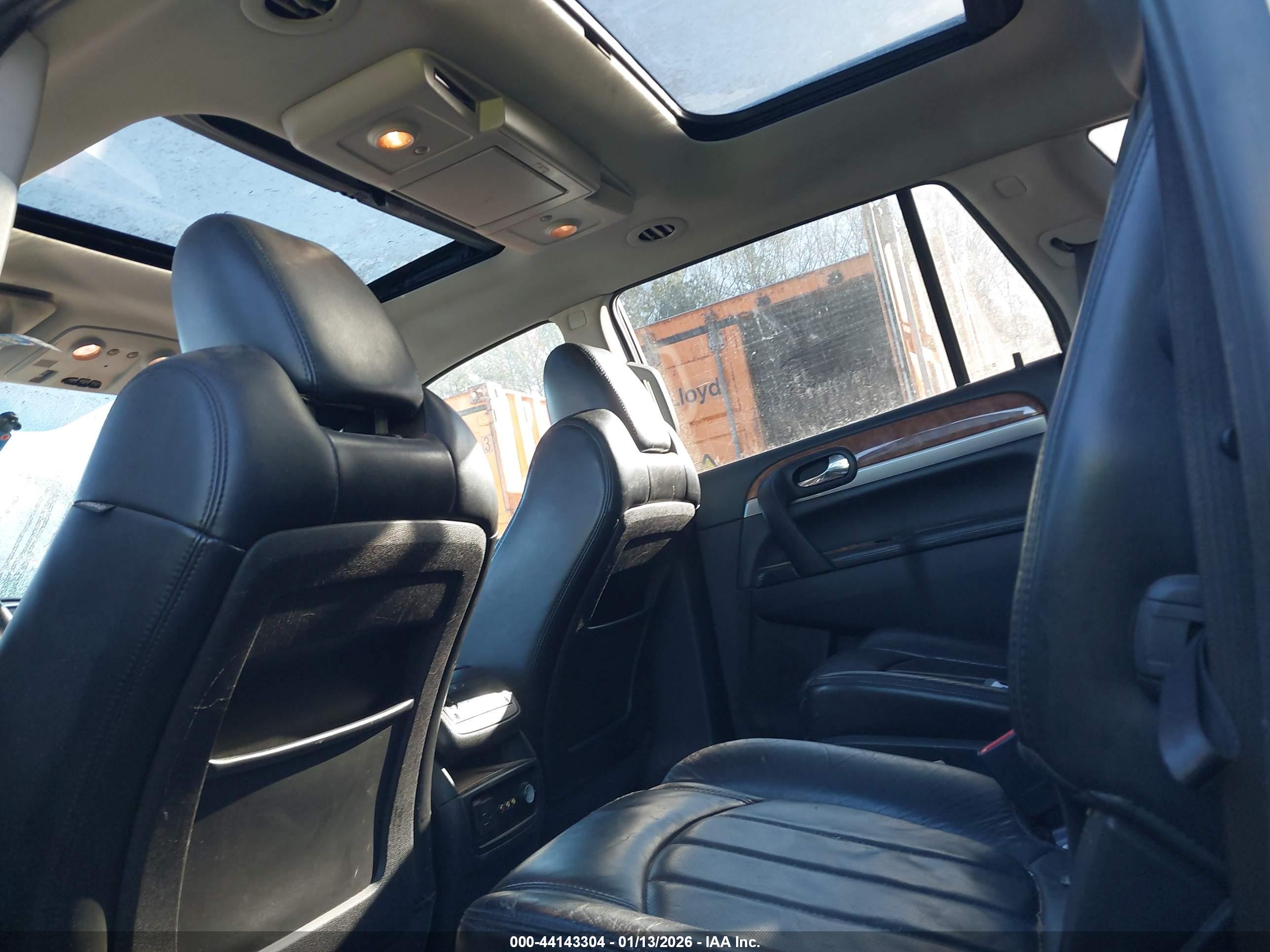BUICK ENCLAVE image 8