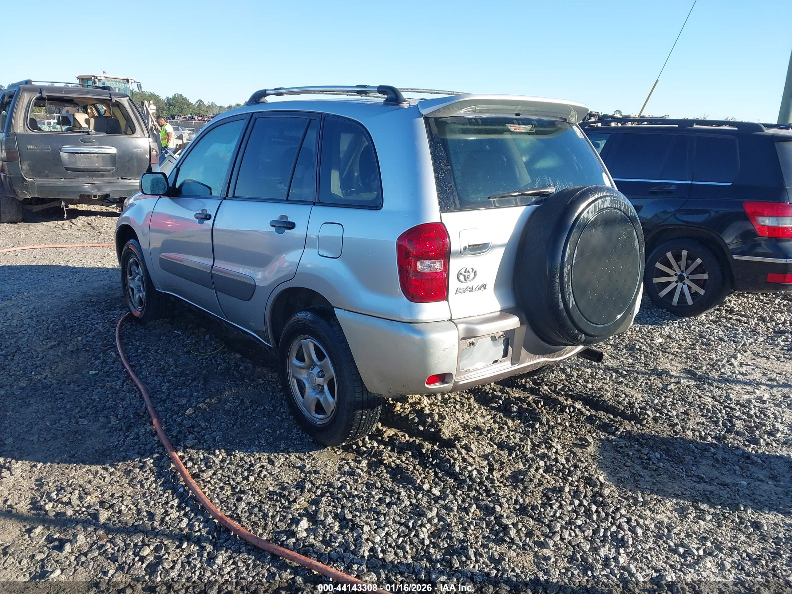 TOYOTA RAV4 image 3