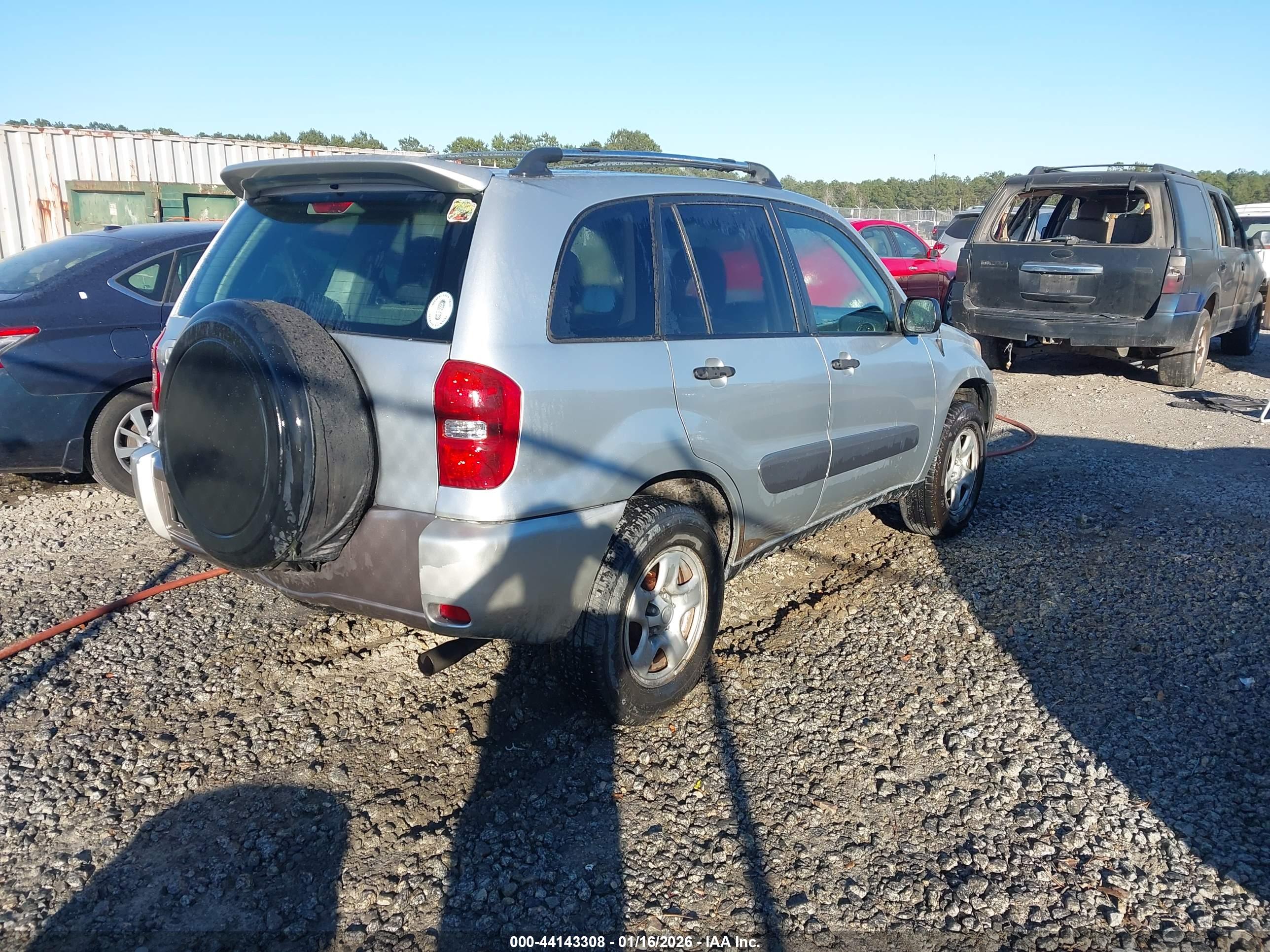 TOYOTA RAV4 image 4
