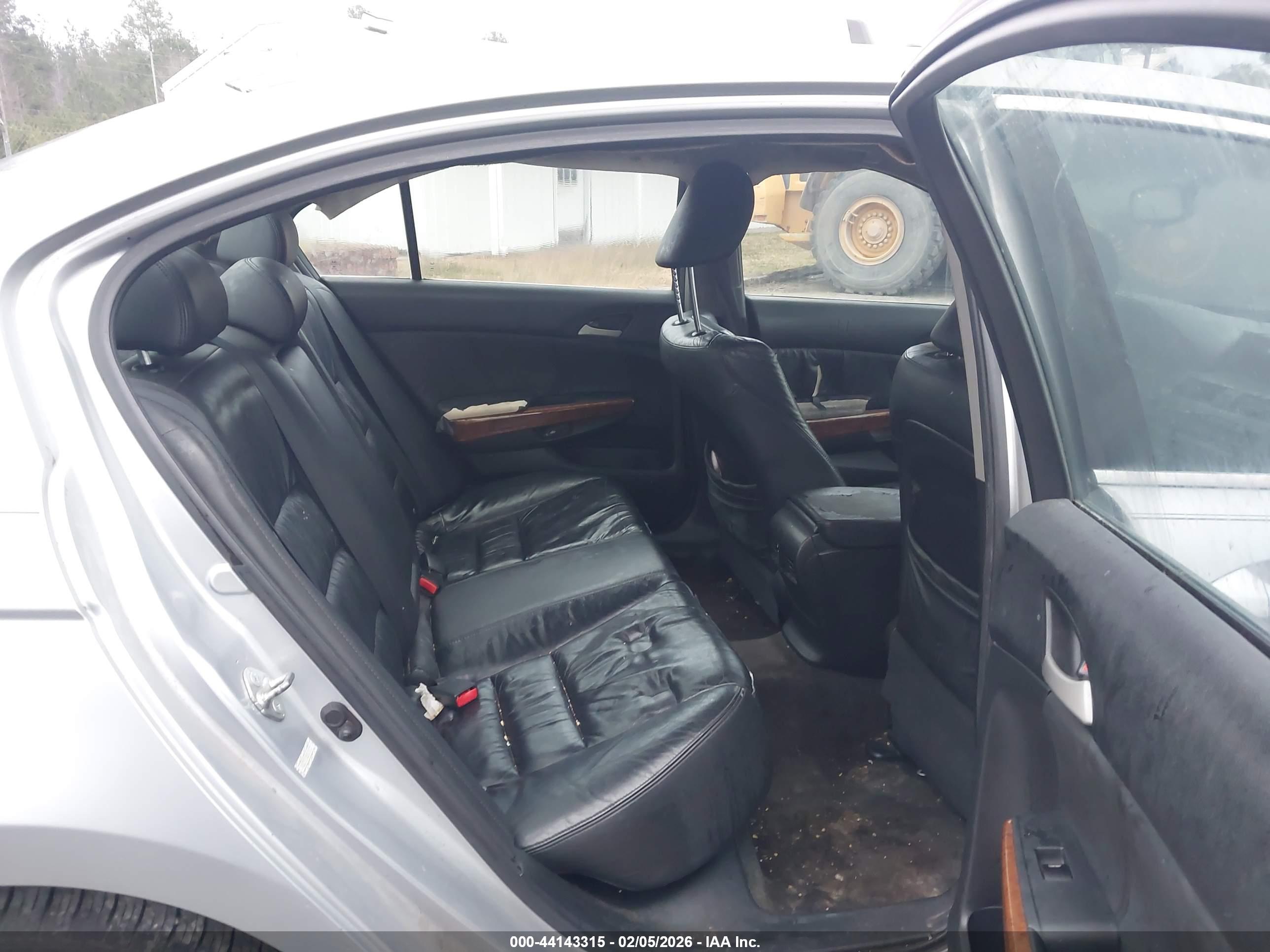 HONDA ACCORD image 8