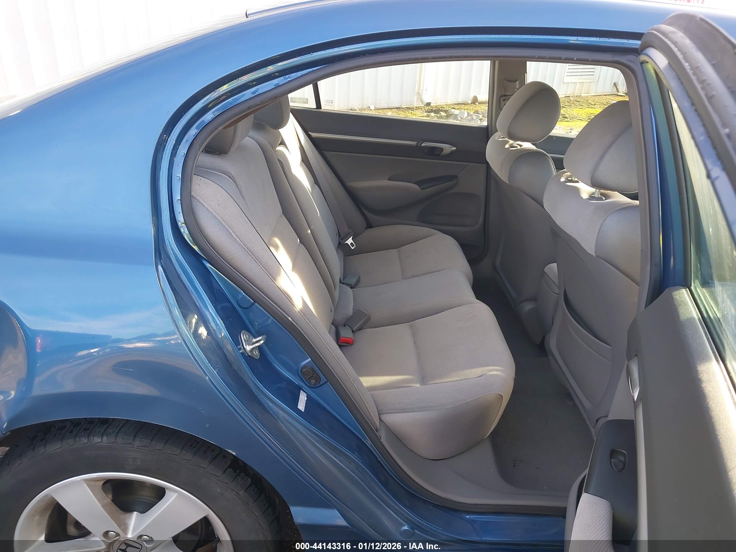 HONDA CIVIC image 8
