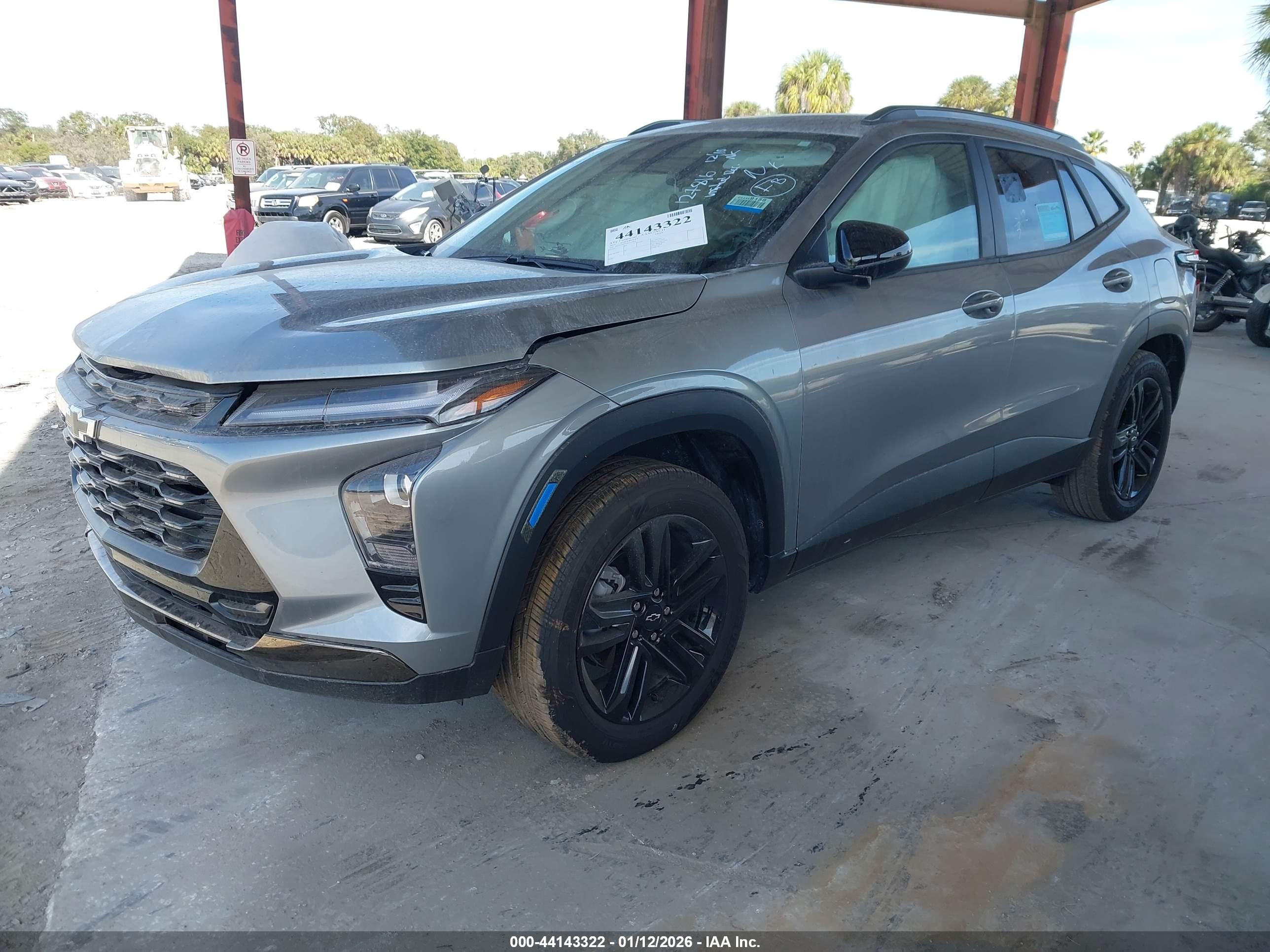 CHEVROLET TRAX image 2