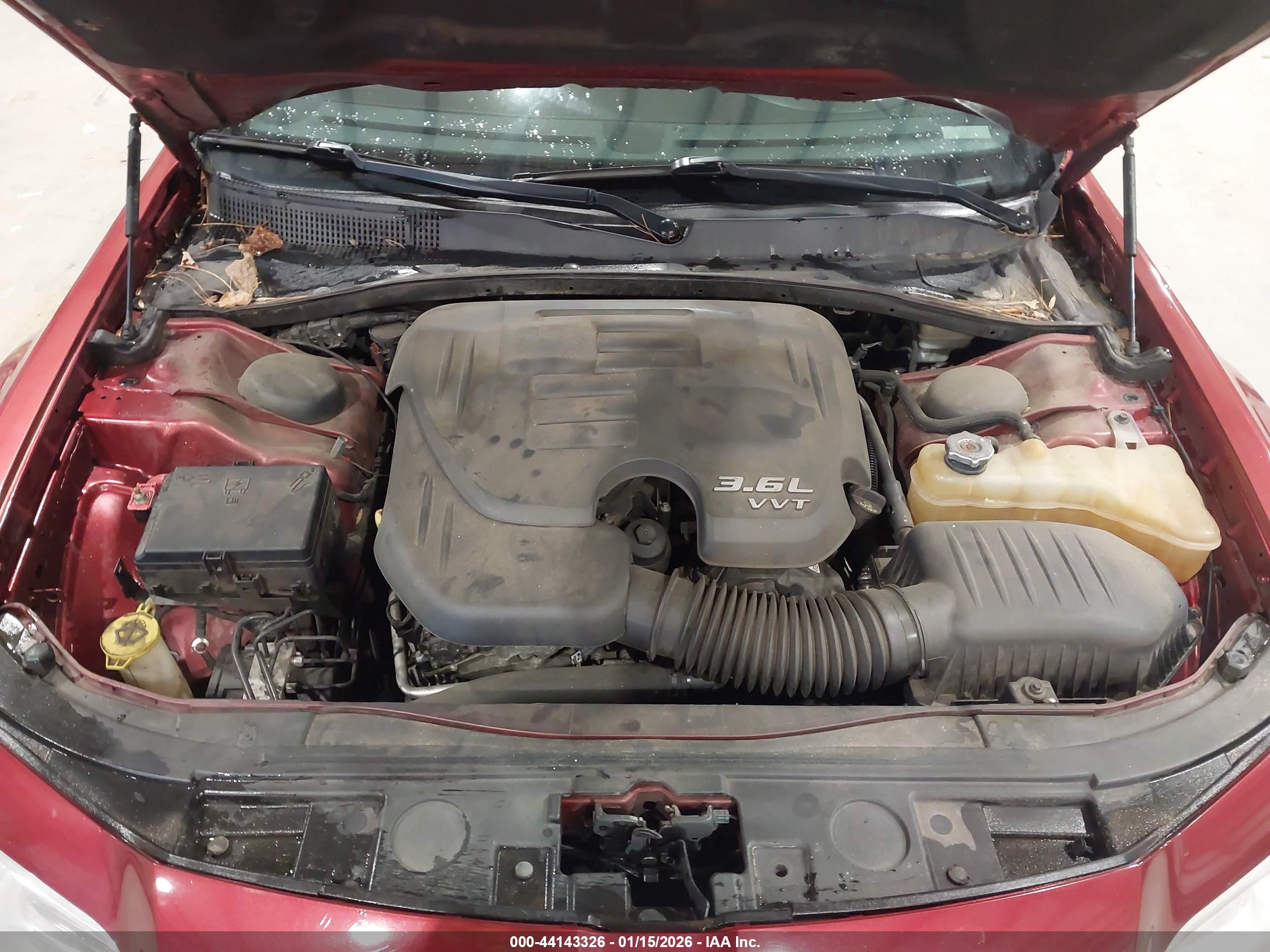 CHRYSLER 300 image 10
