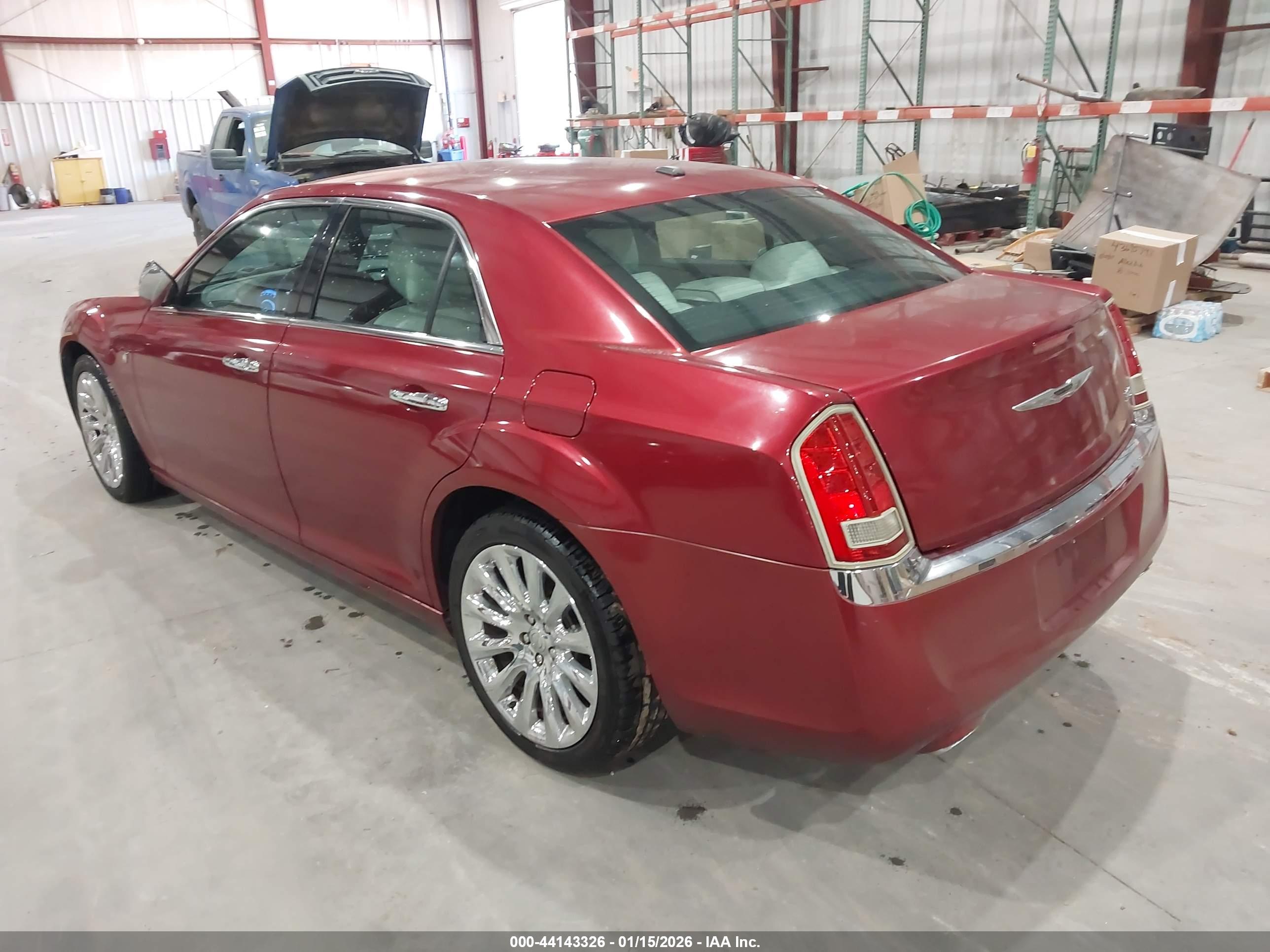 CHRYSLER 300 image 3