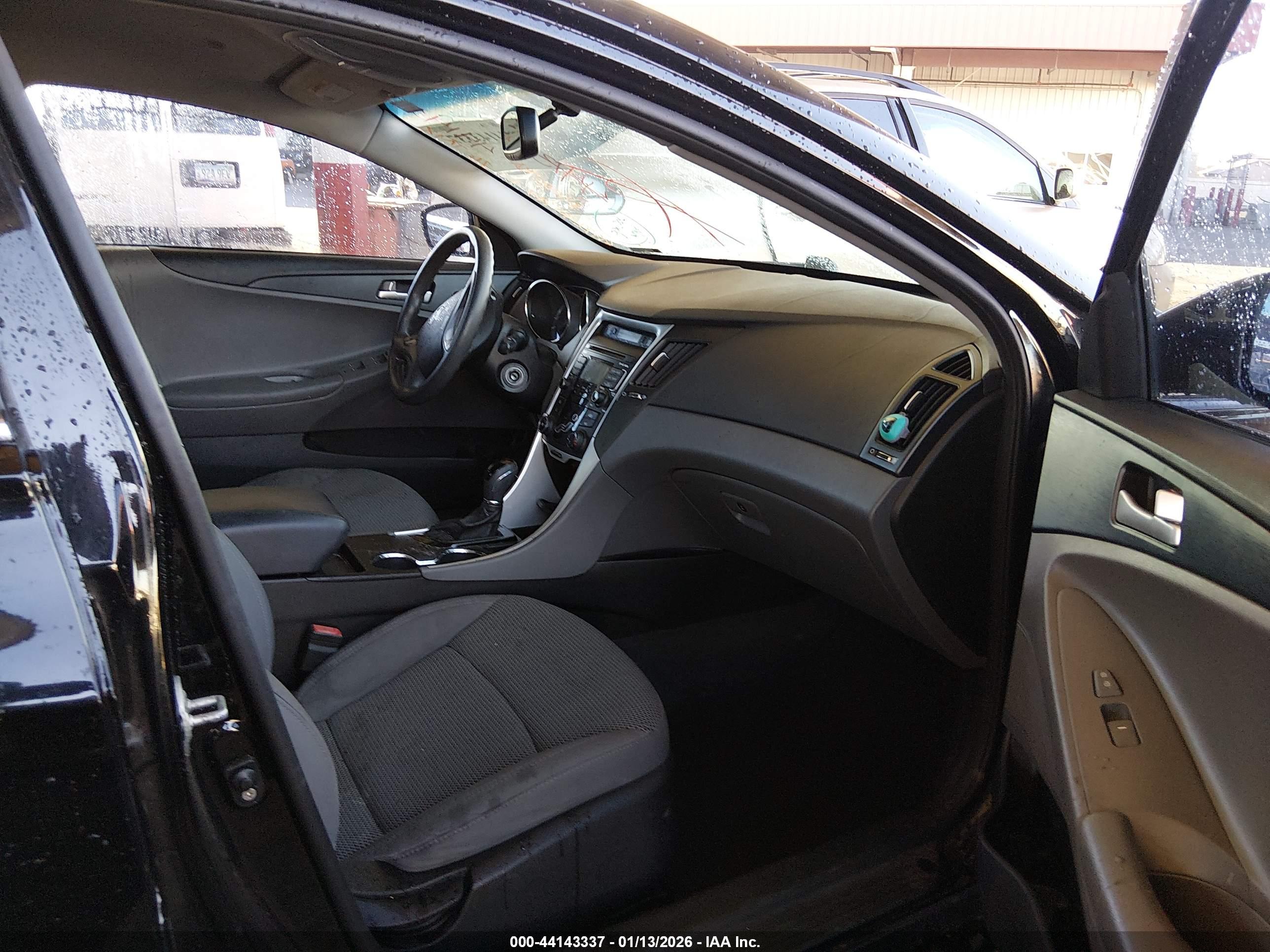 HYUNDAI SONATA image 5
