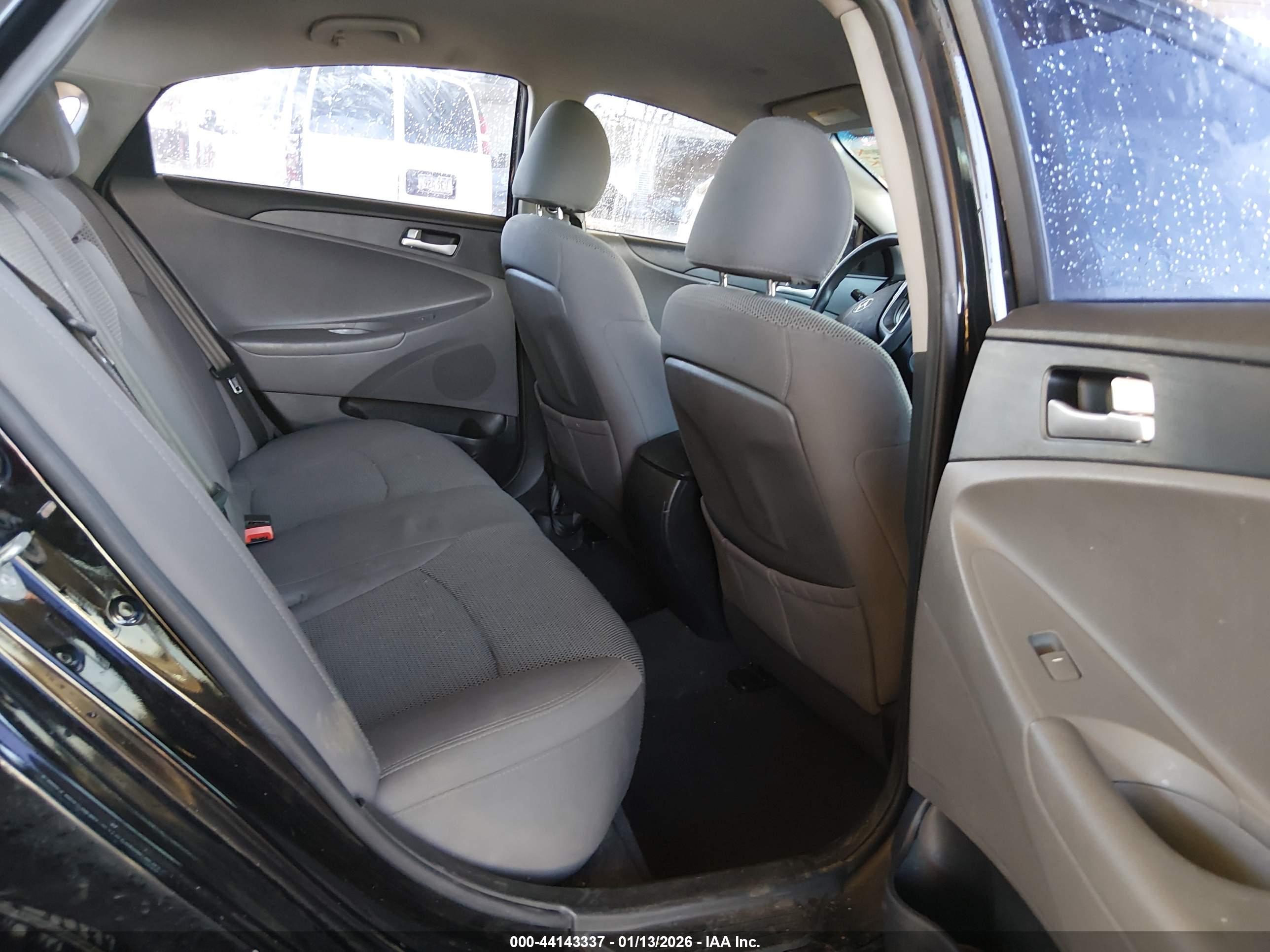 HYUNDAI SONATA image 8