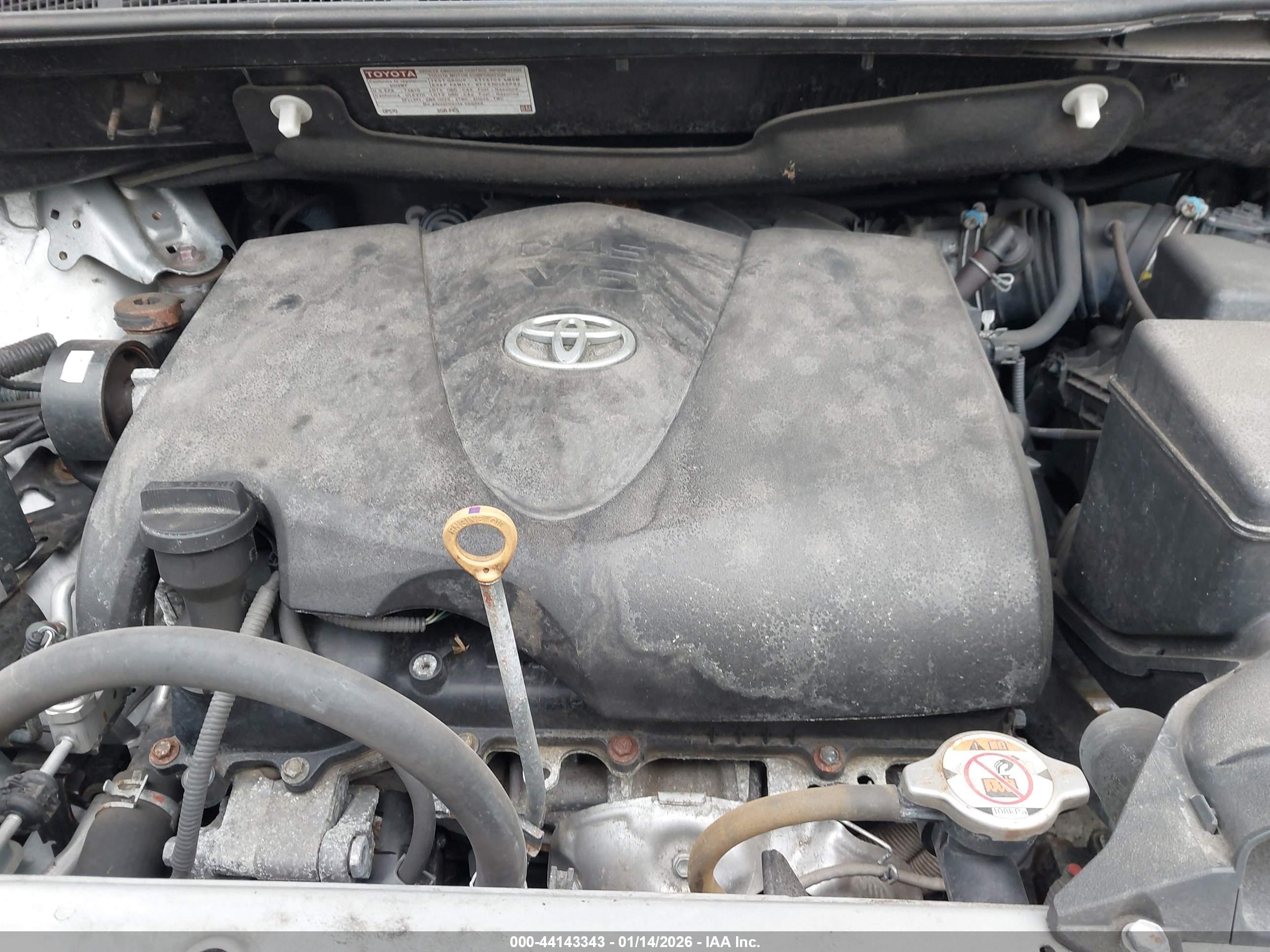 TOYOTA SIENNA image 10