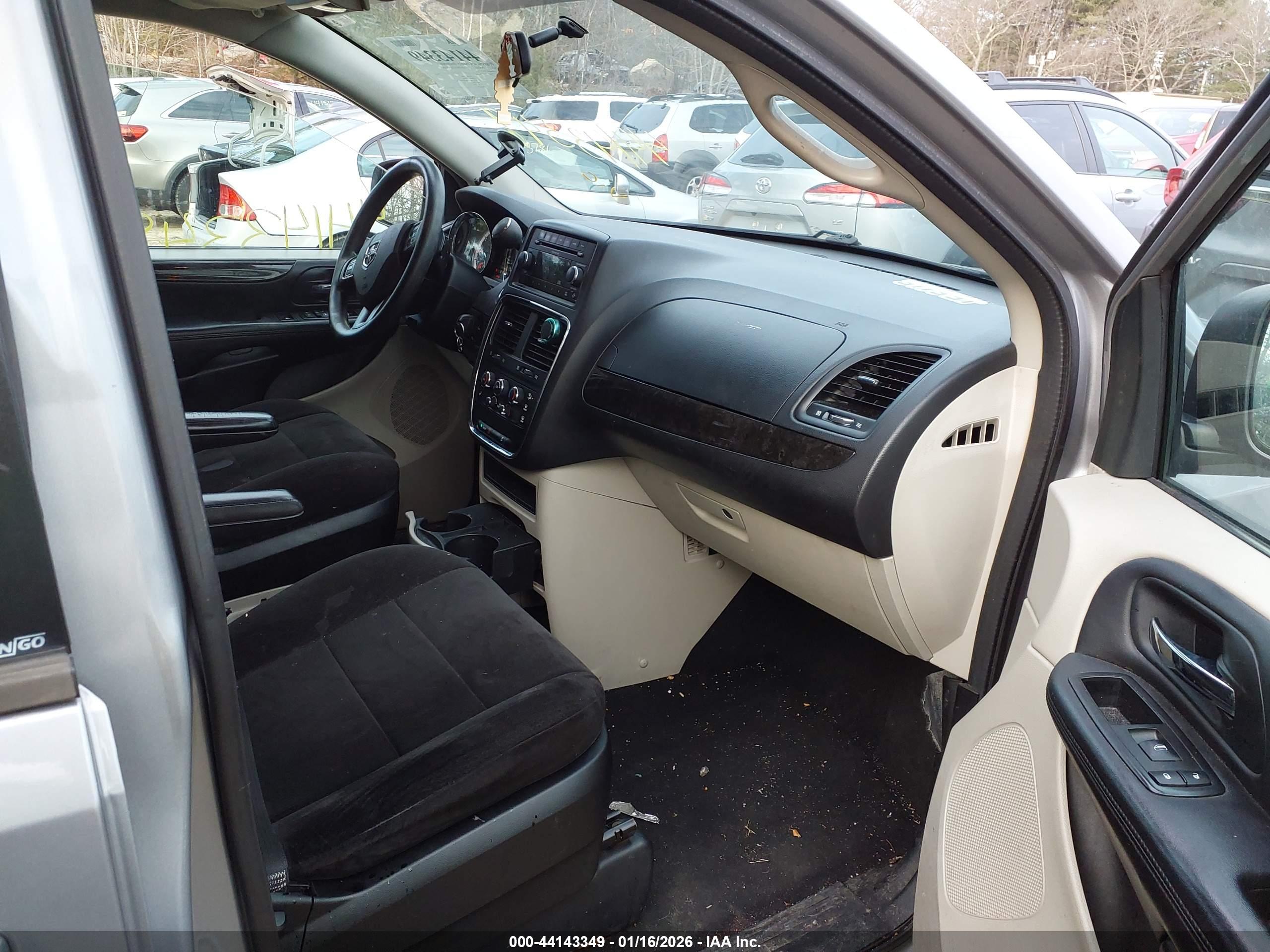 DODGE GRAND image 5