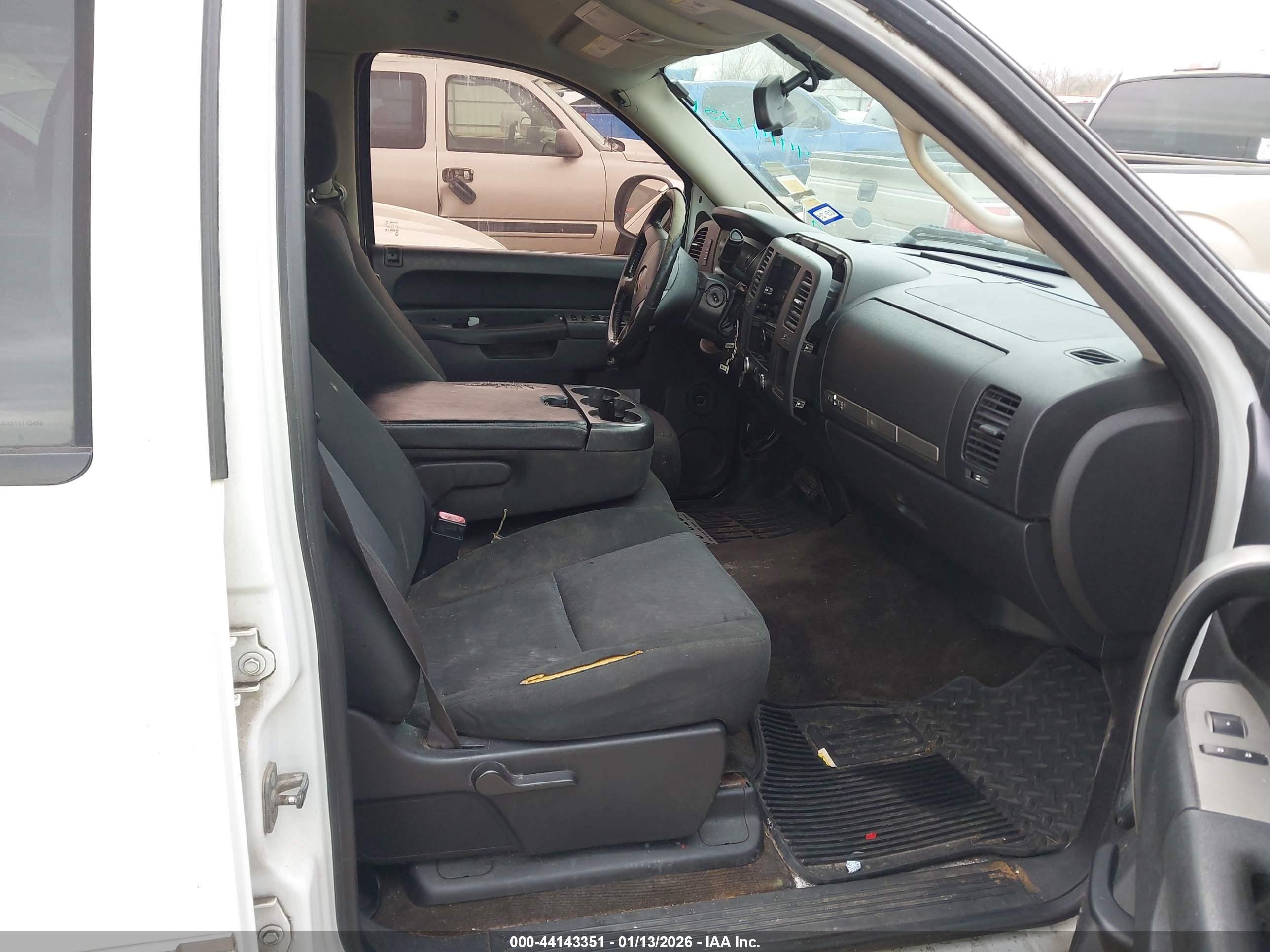 GMC SIERRA image 5
