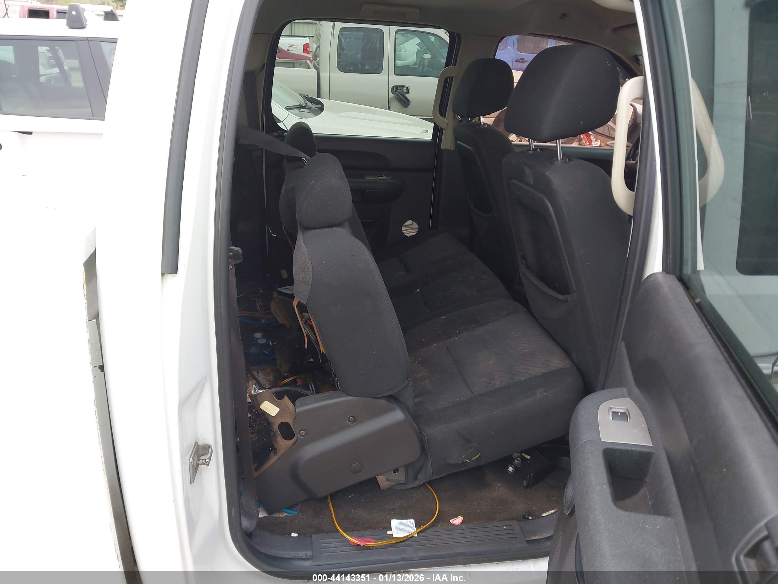 GMC SIERRA image 8