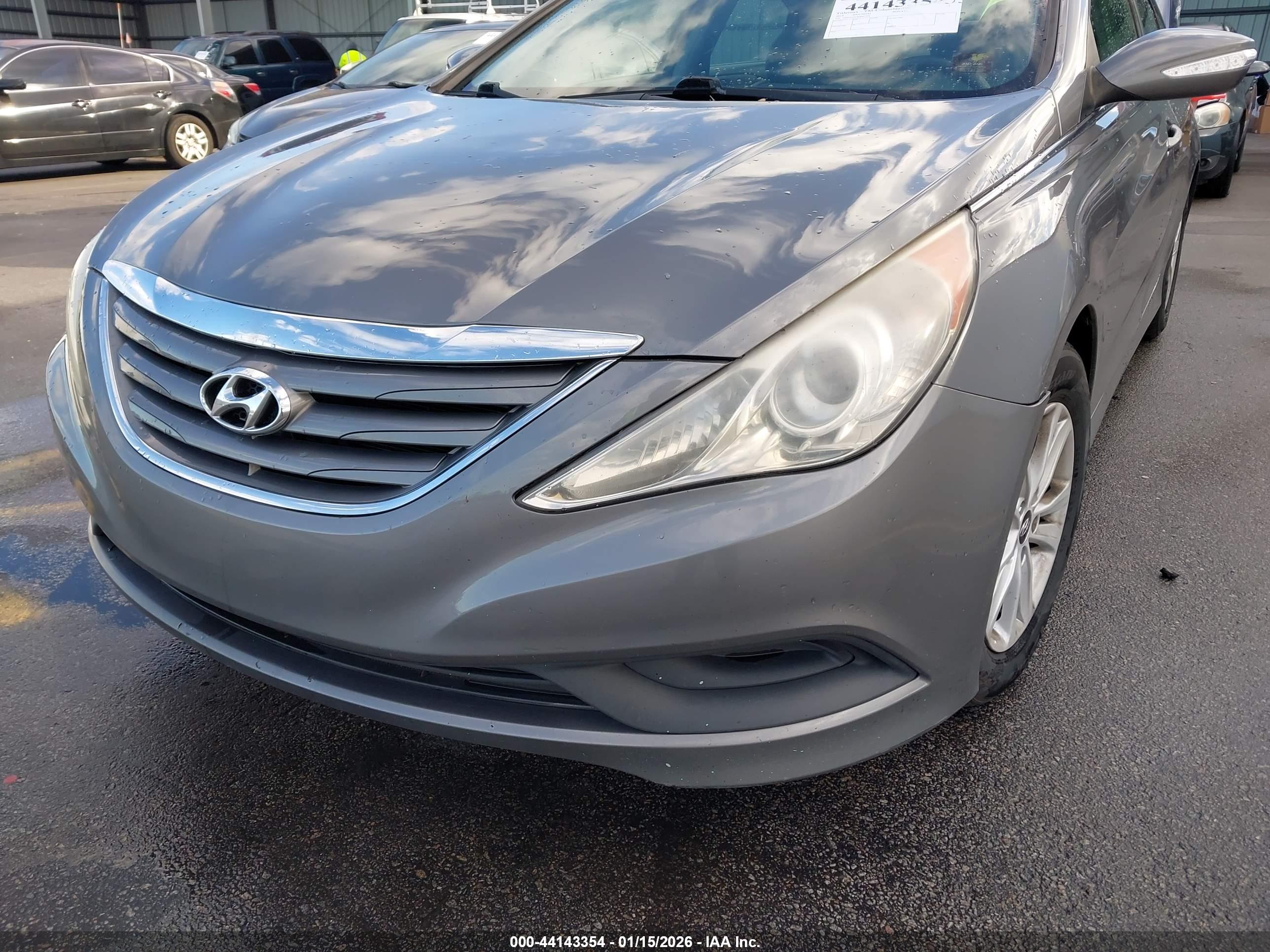 HYUNDAI SONATA image 6