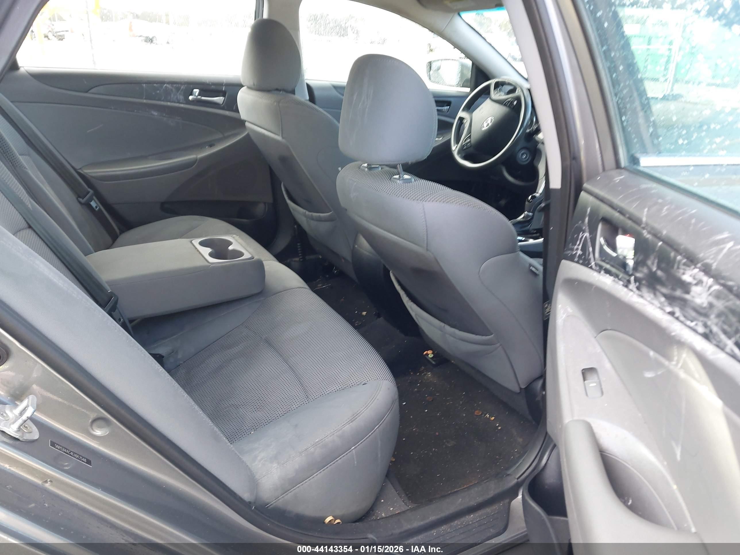 HYUNDAI SONATA image 8