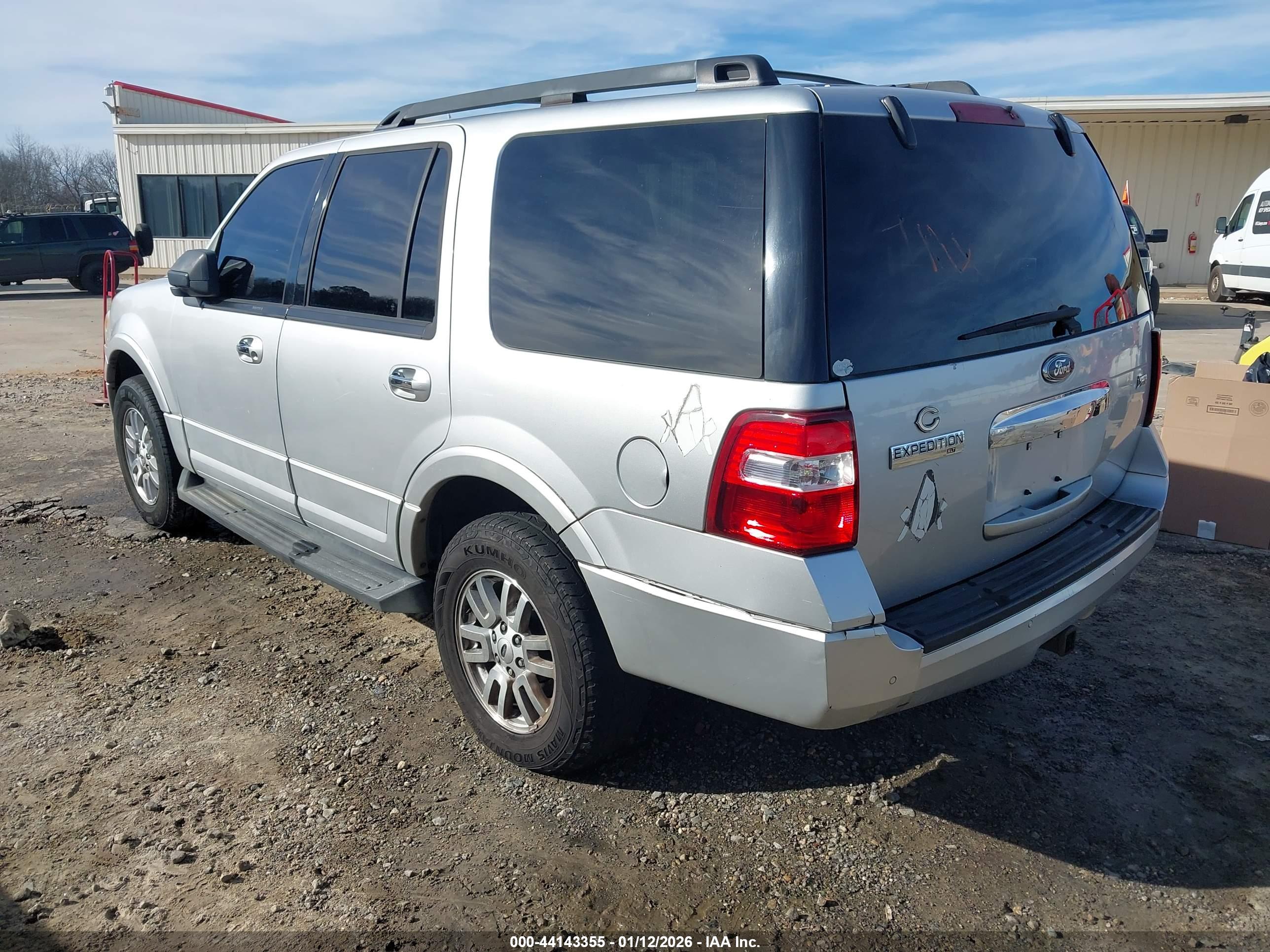 FORD EXPEDITION image 3