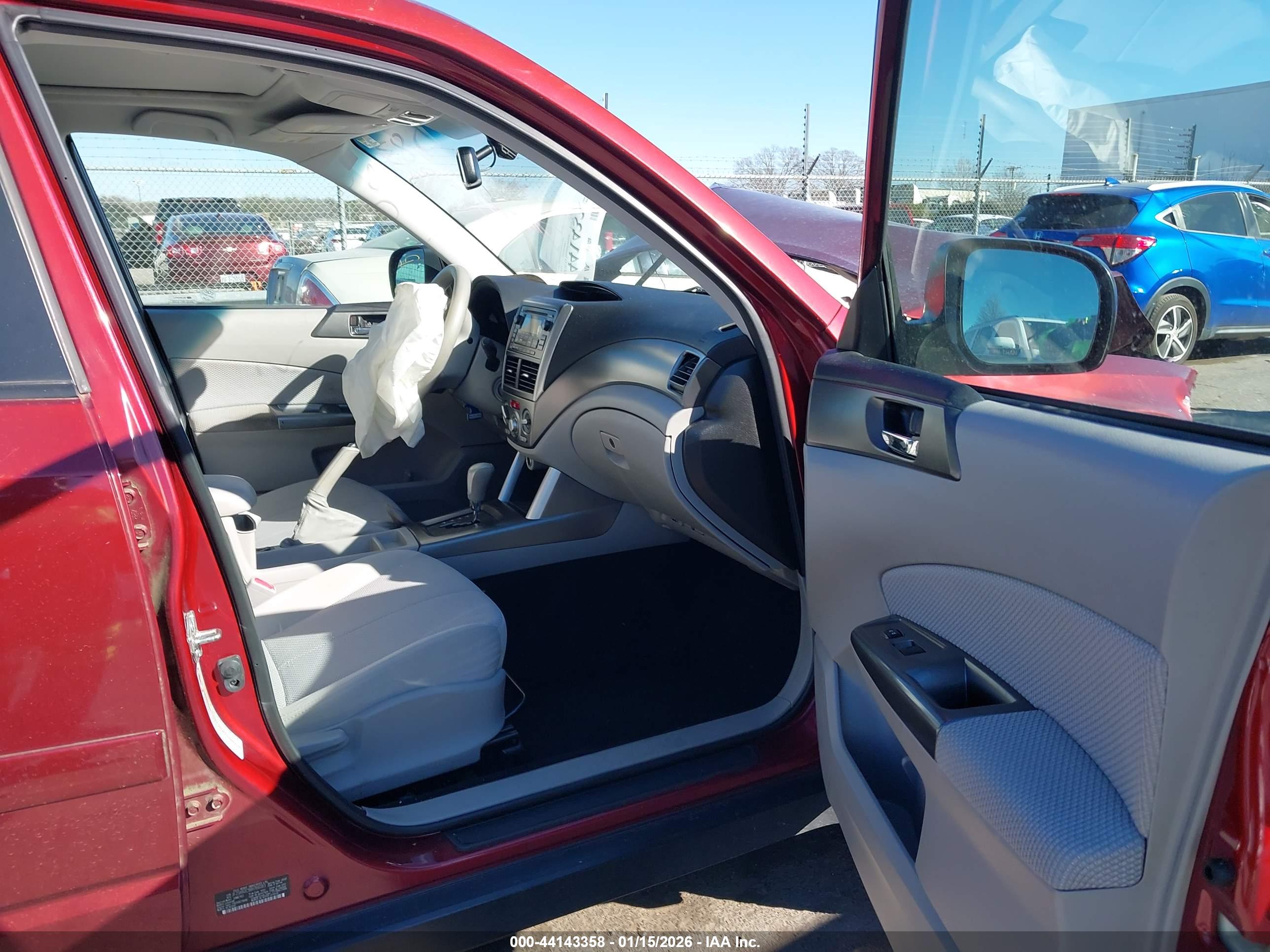 SUBARU FORESTER image 5