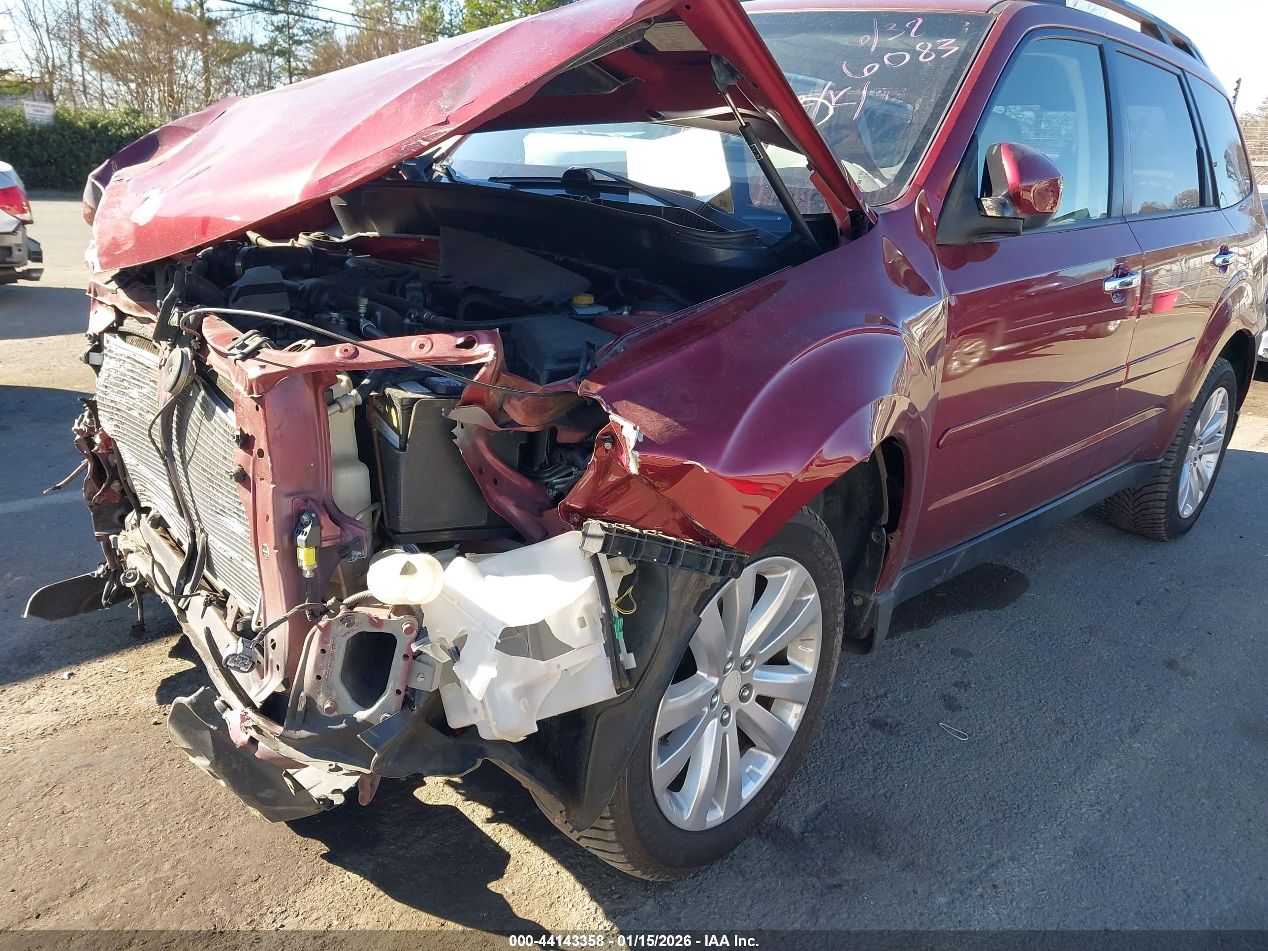 SUBARU FORESTER image 6
