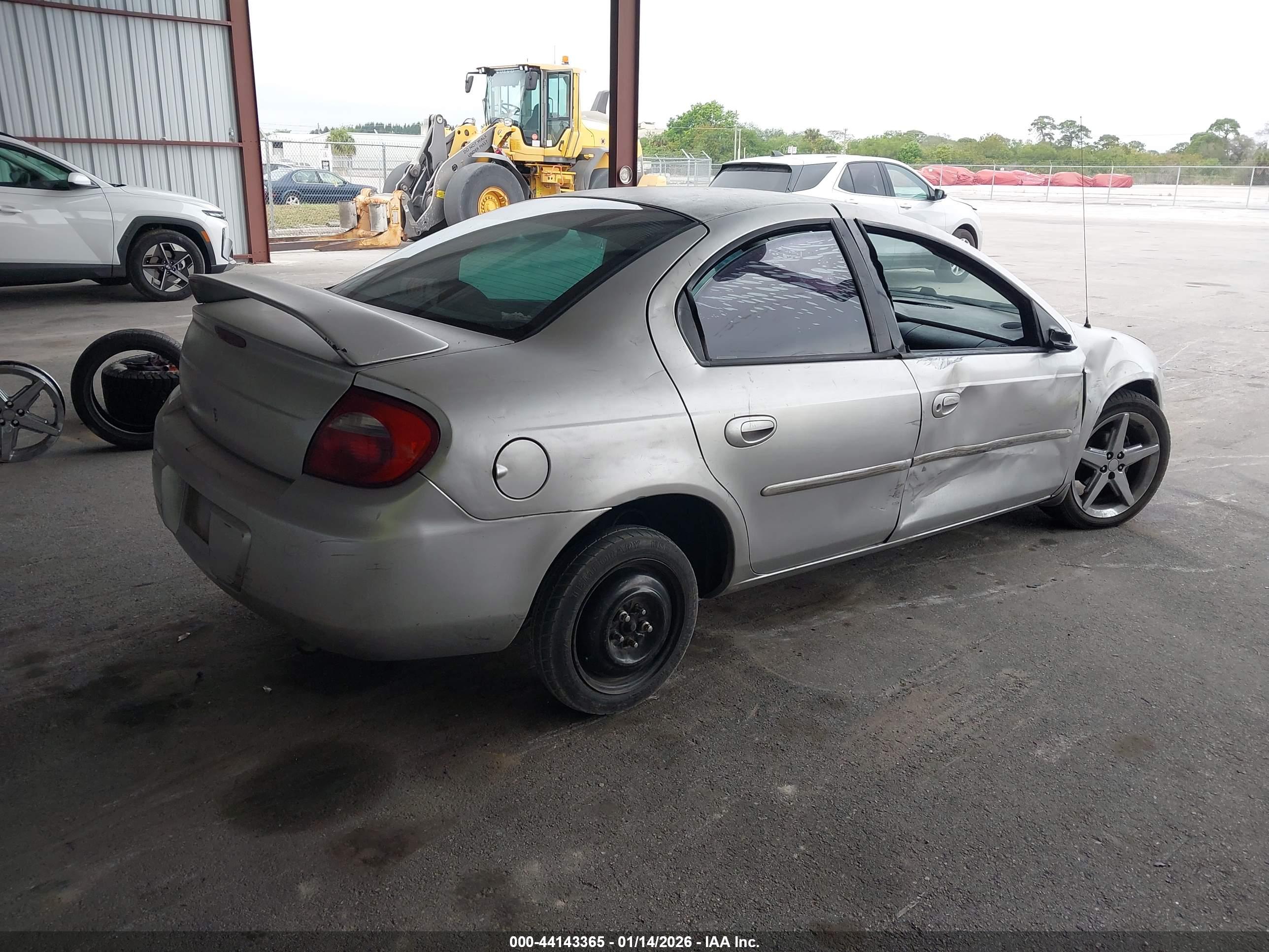 DODGE NEON image 4