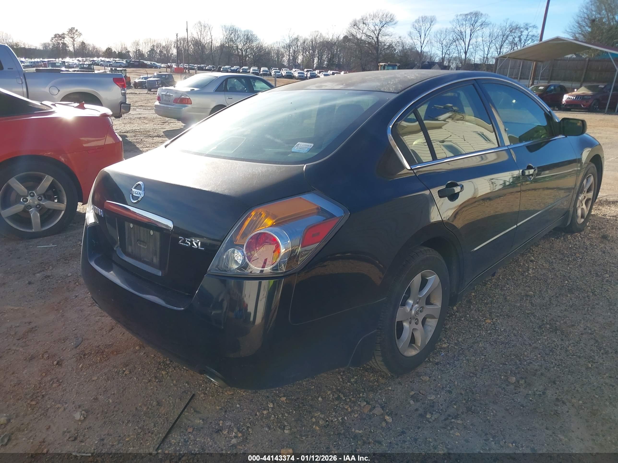 NISSAN ALTIMA image 4