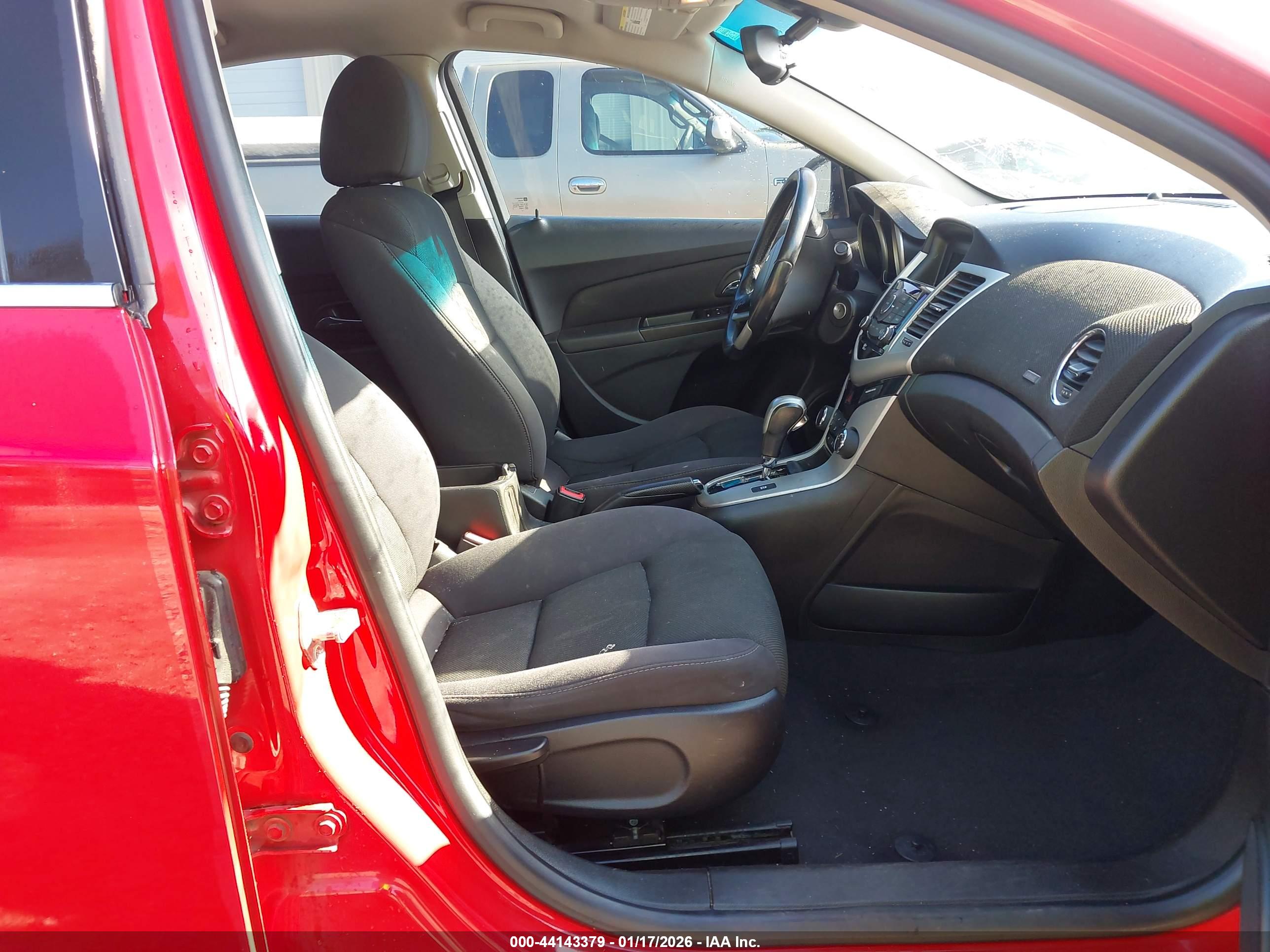 CHEVROLET CRUZE image 5