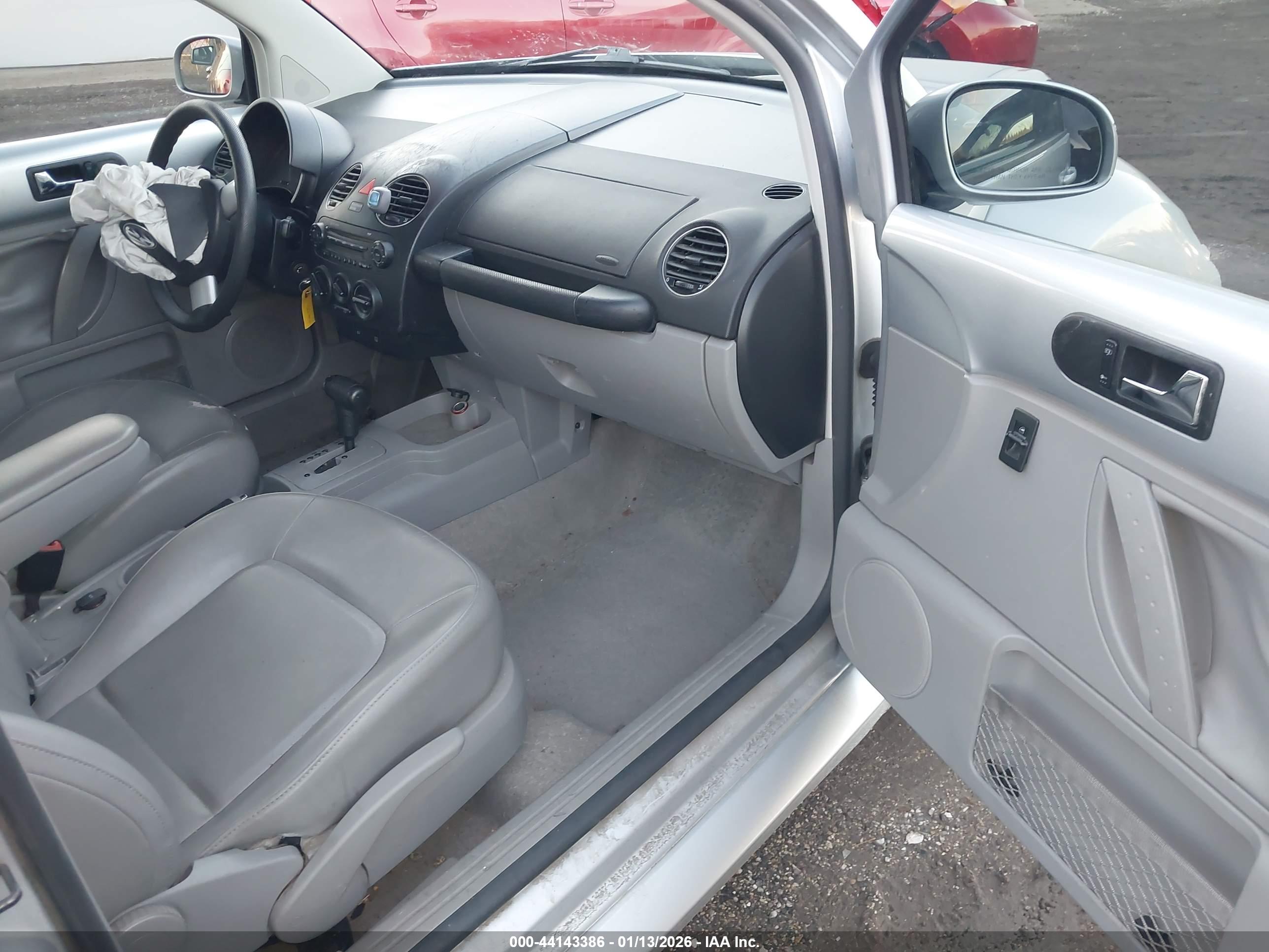 VOLKSWAGEN NEW image 5