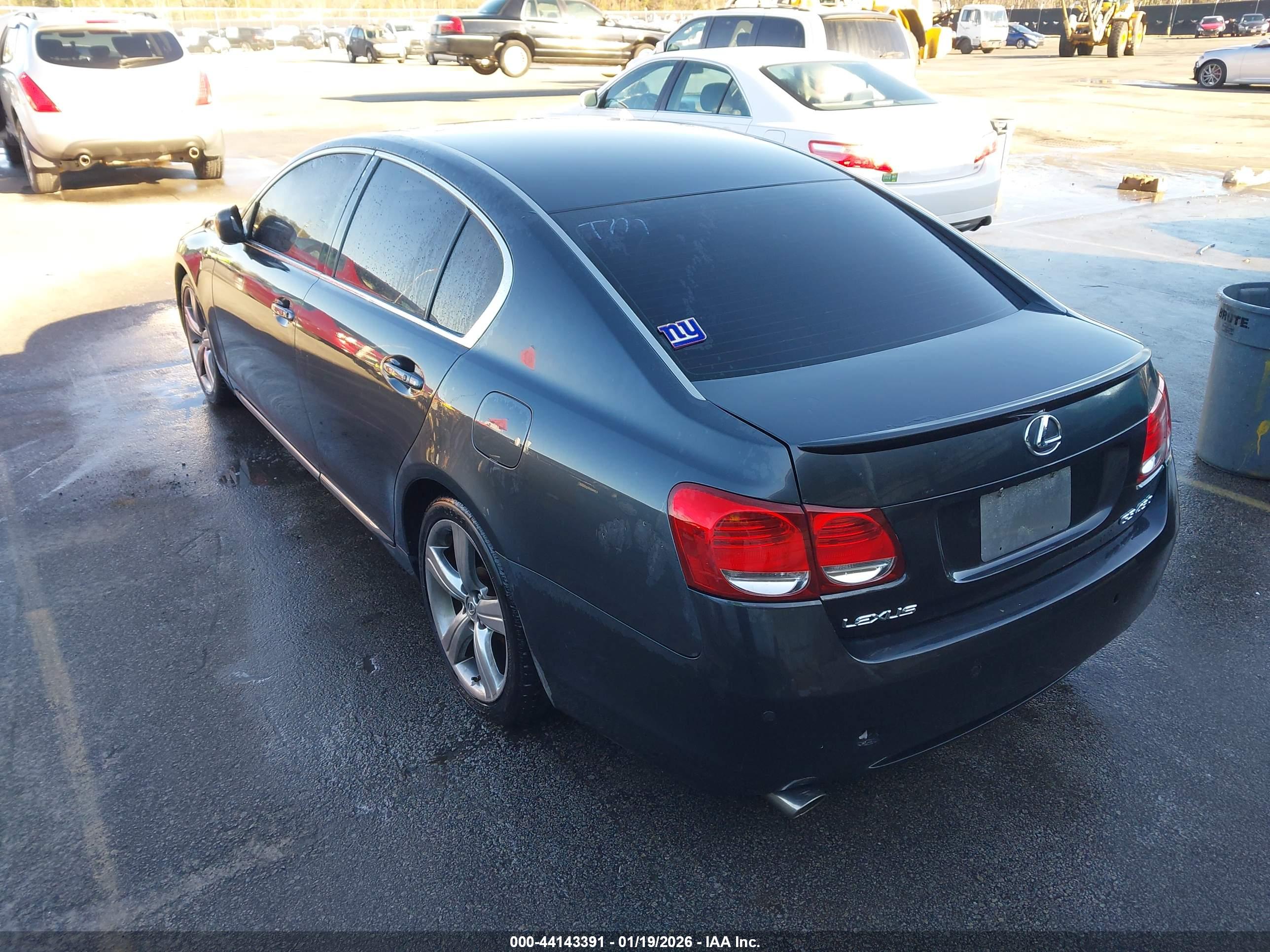 LEXUS GS image 3