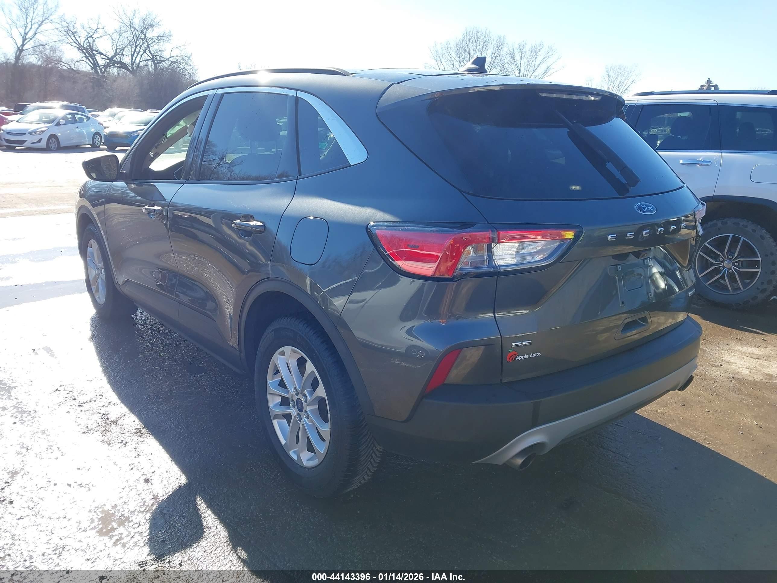 FORD ESCAPE image 3