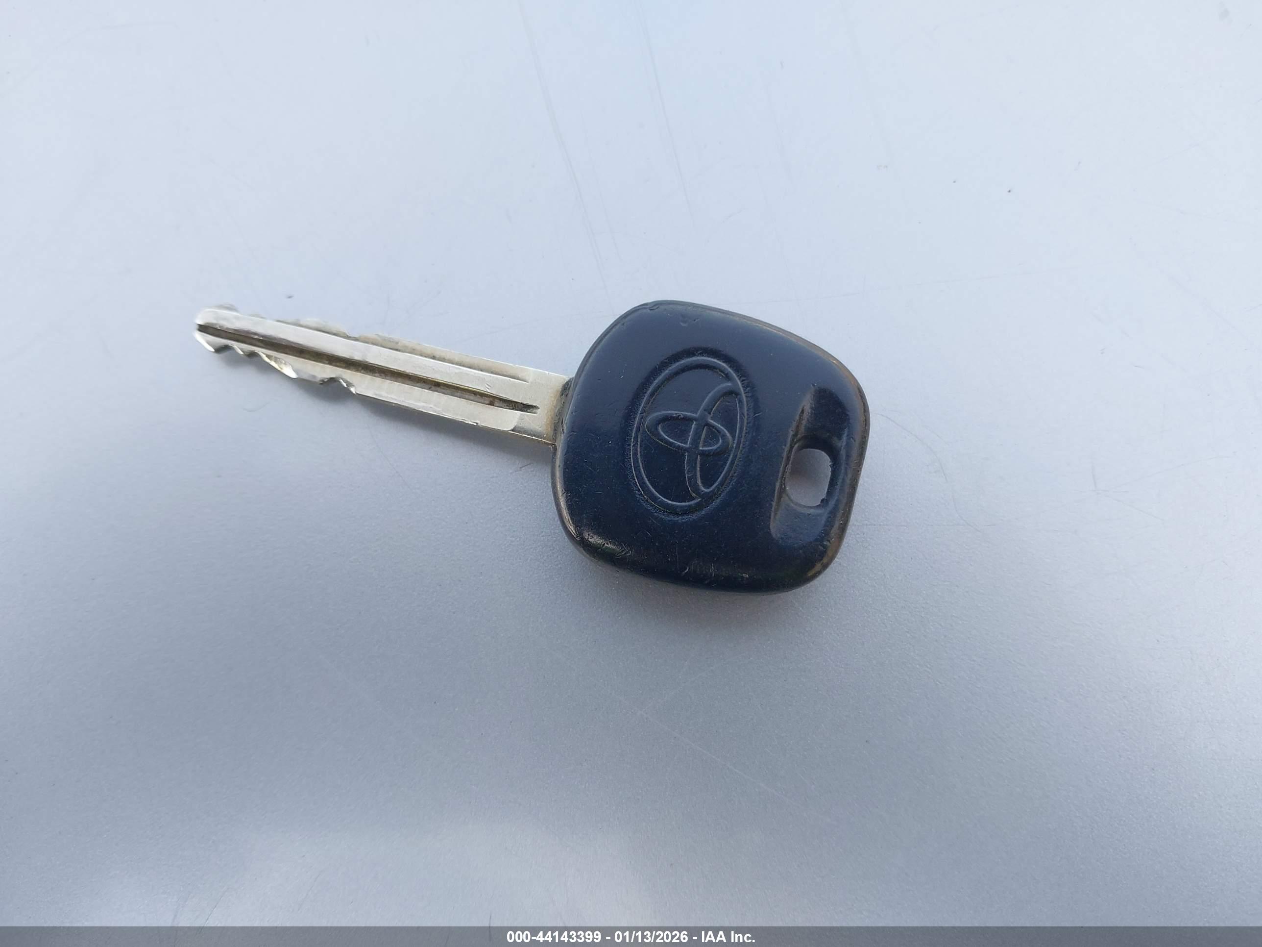 TOYOTA COROLLA image 11