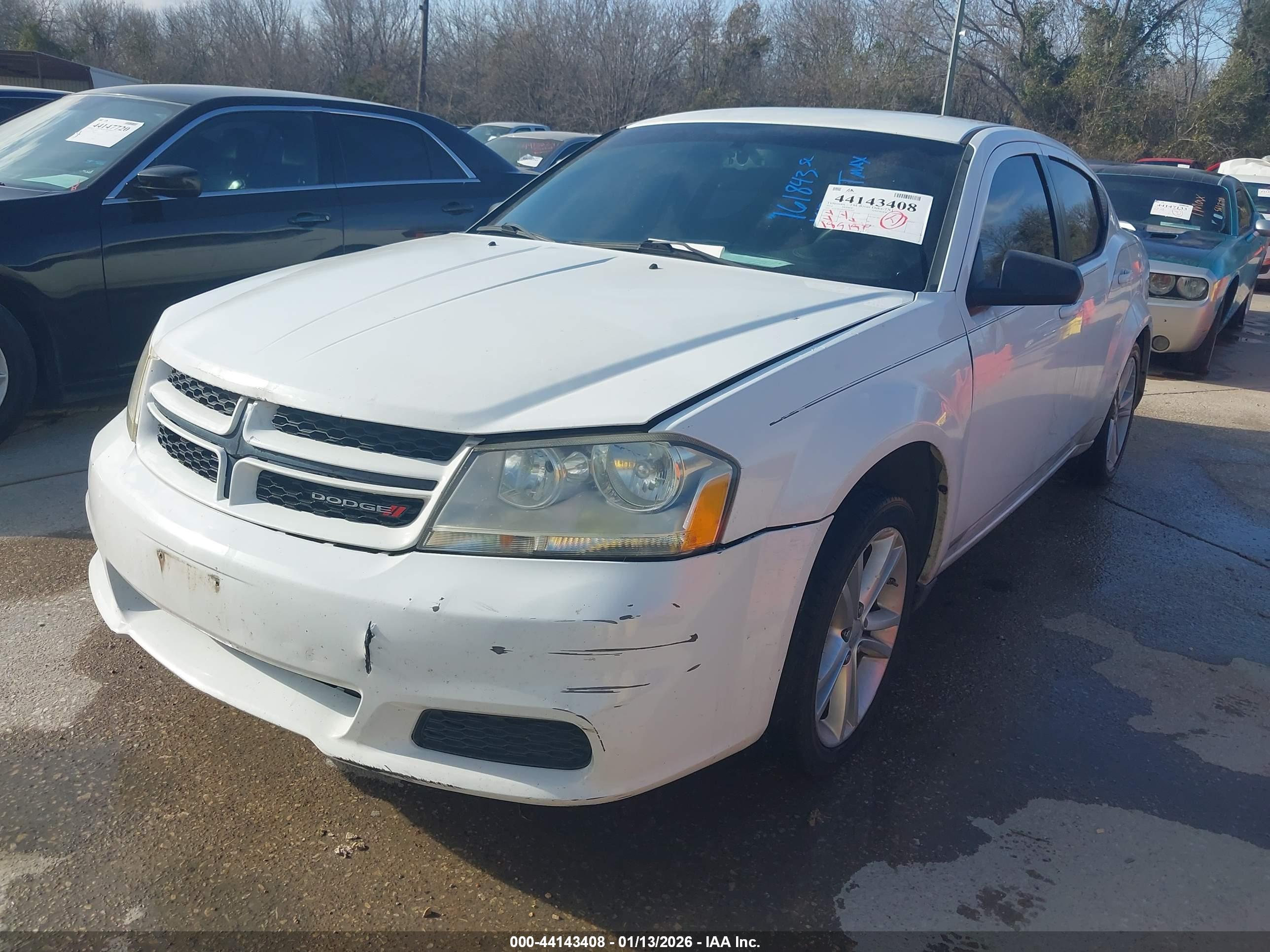 DODGE AVENGER image 2