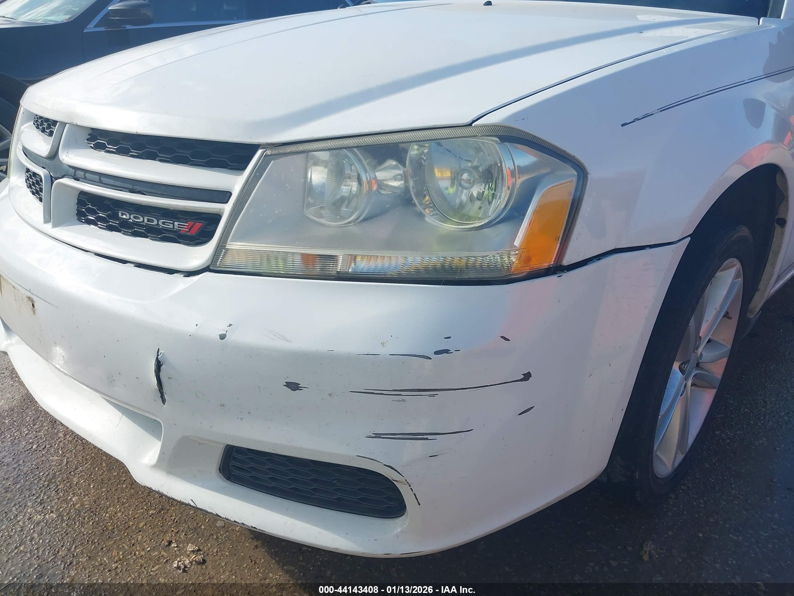 DODGE AVENGER image 6
