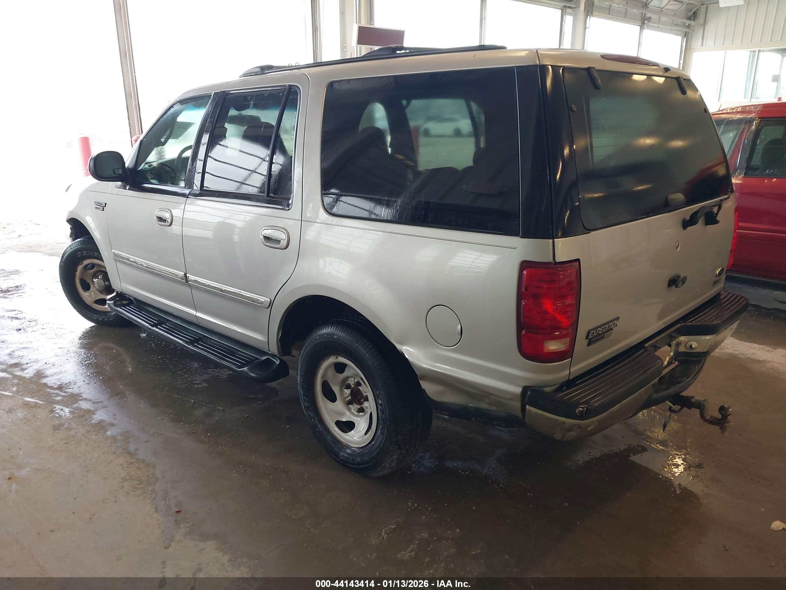 FORD EXPEDITION image 3
