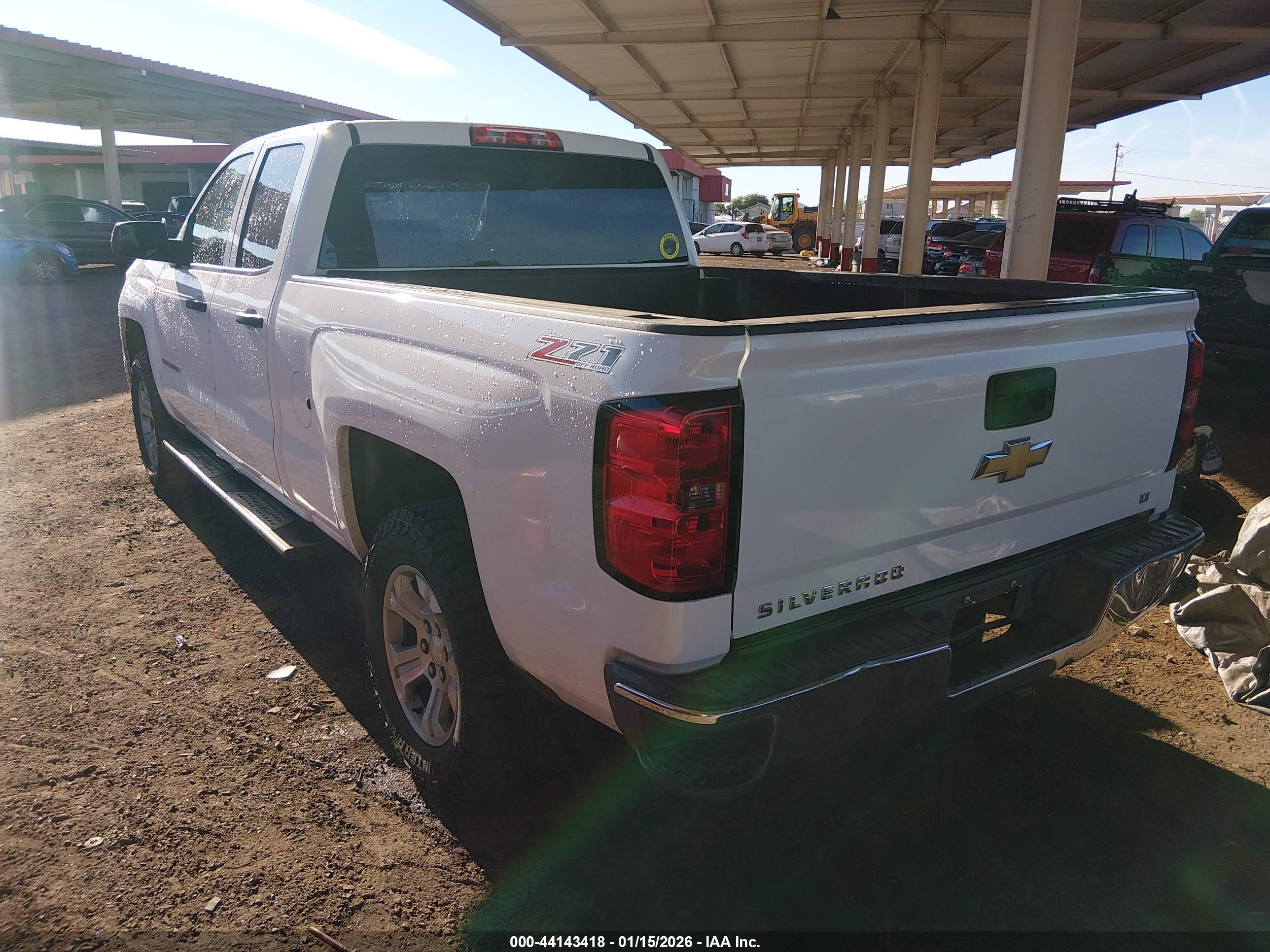 CHEVROLET SILVERADO image 3