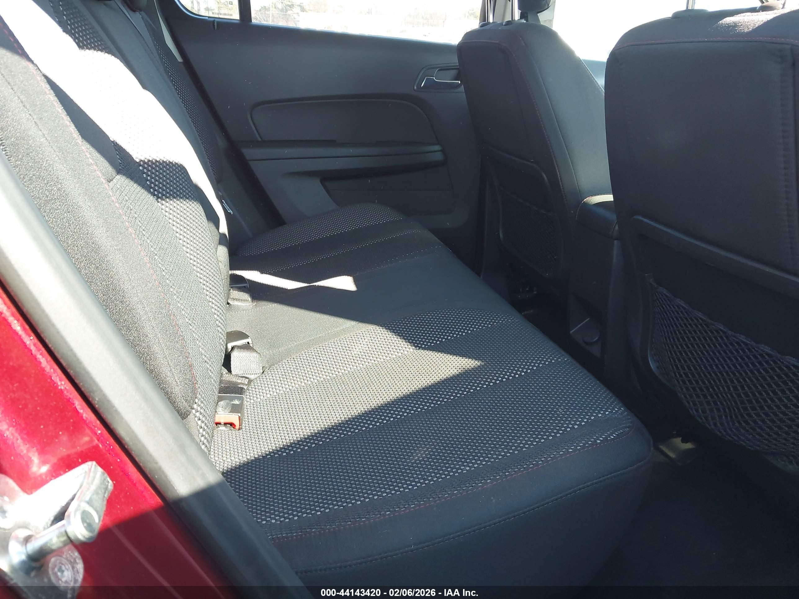 CHEVROLET EQUINOX image 8