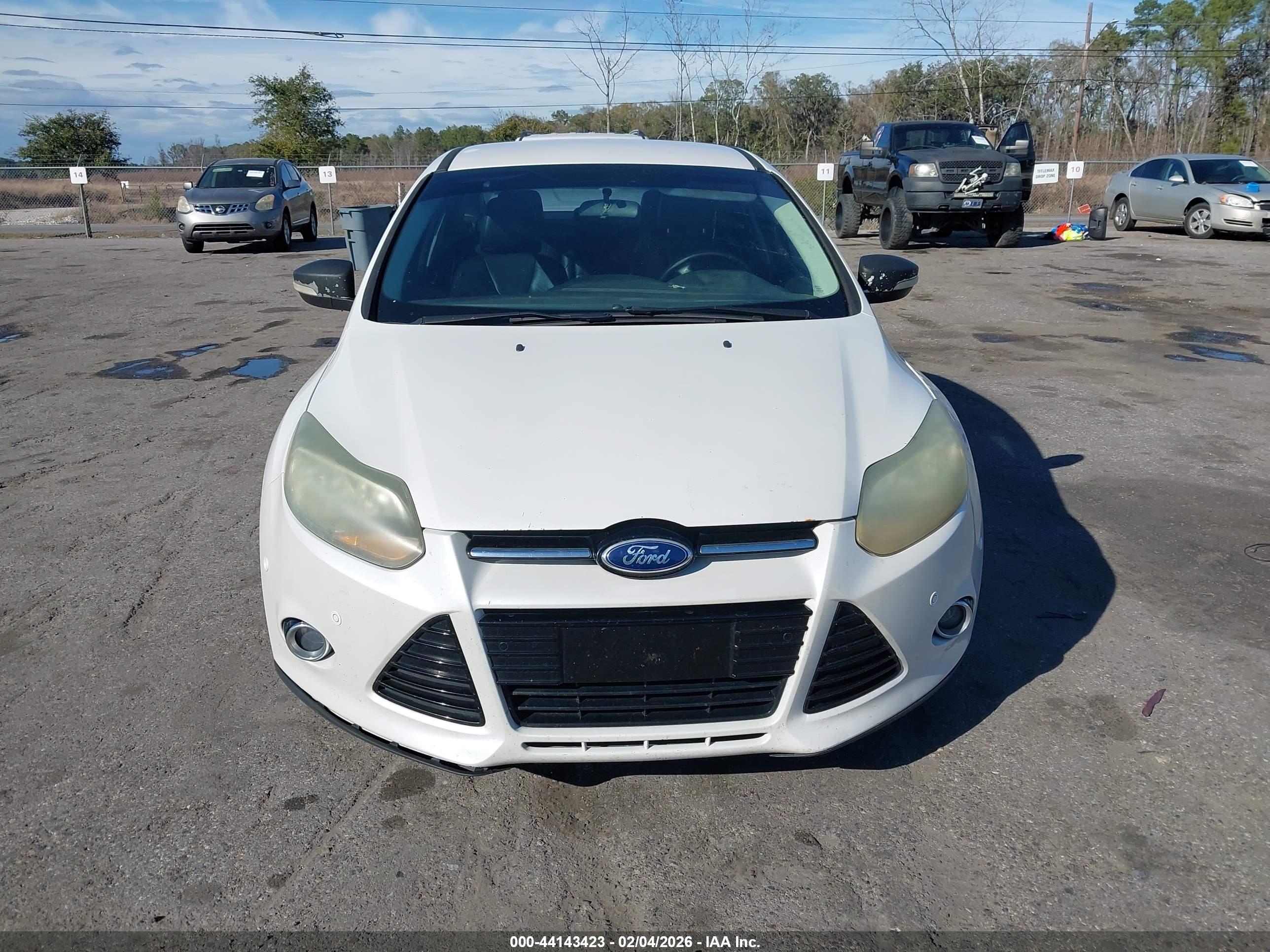 FORD FOCUS image 6