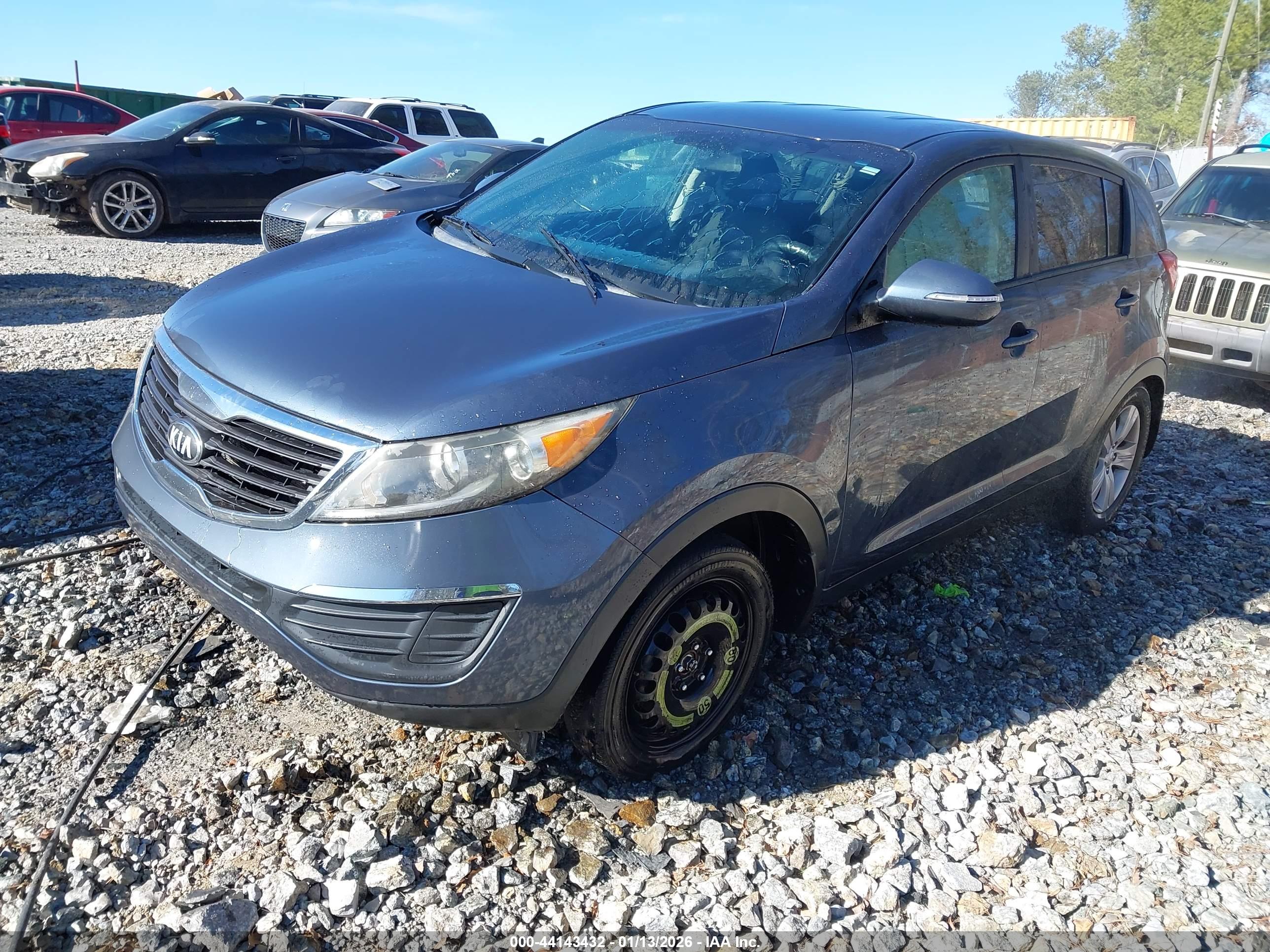 KIA SPORTAGE image 2