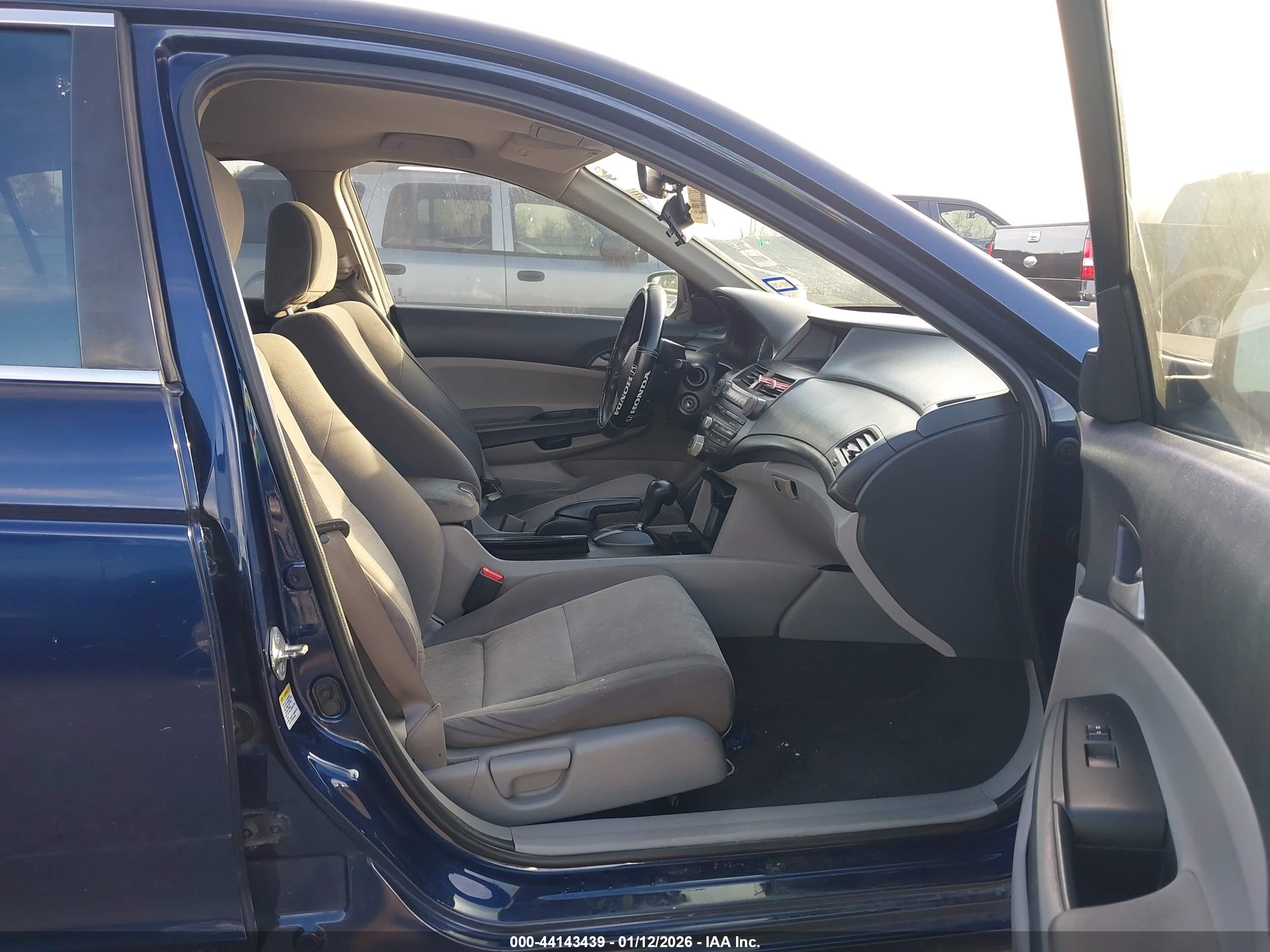HONDA ACCORD image 5