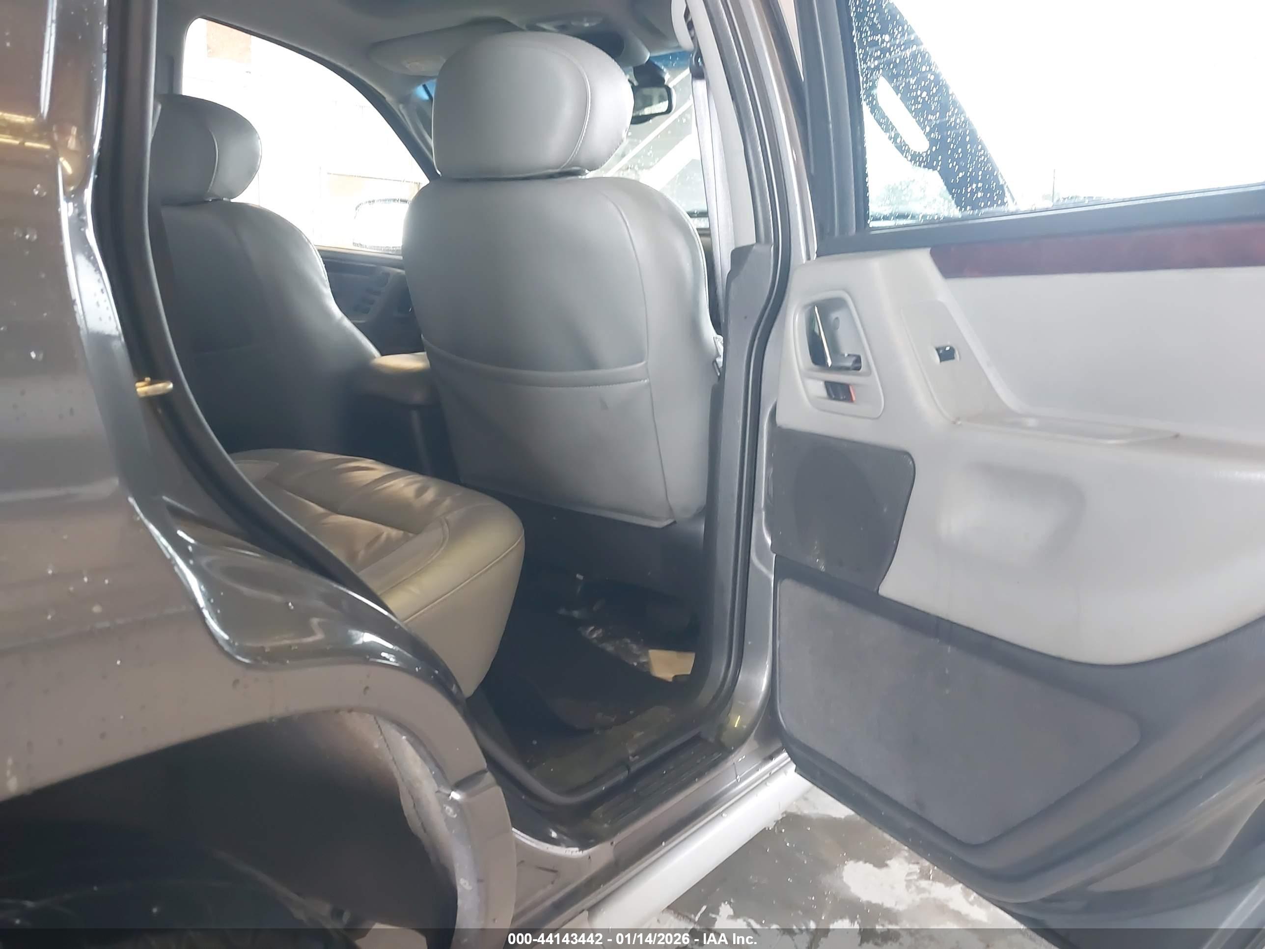 JEEP GRAND image 8