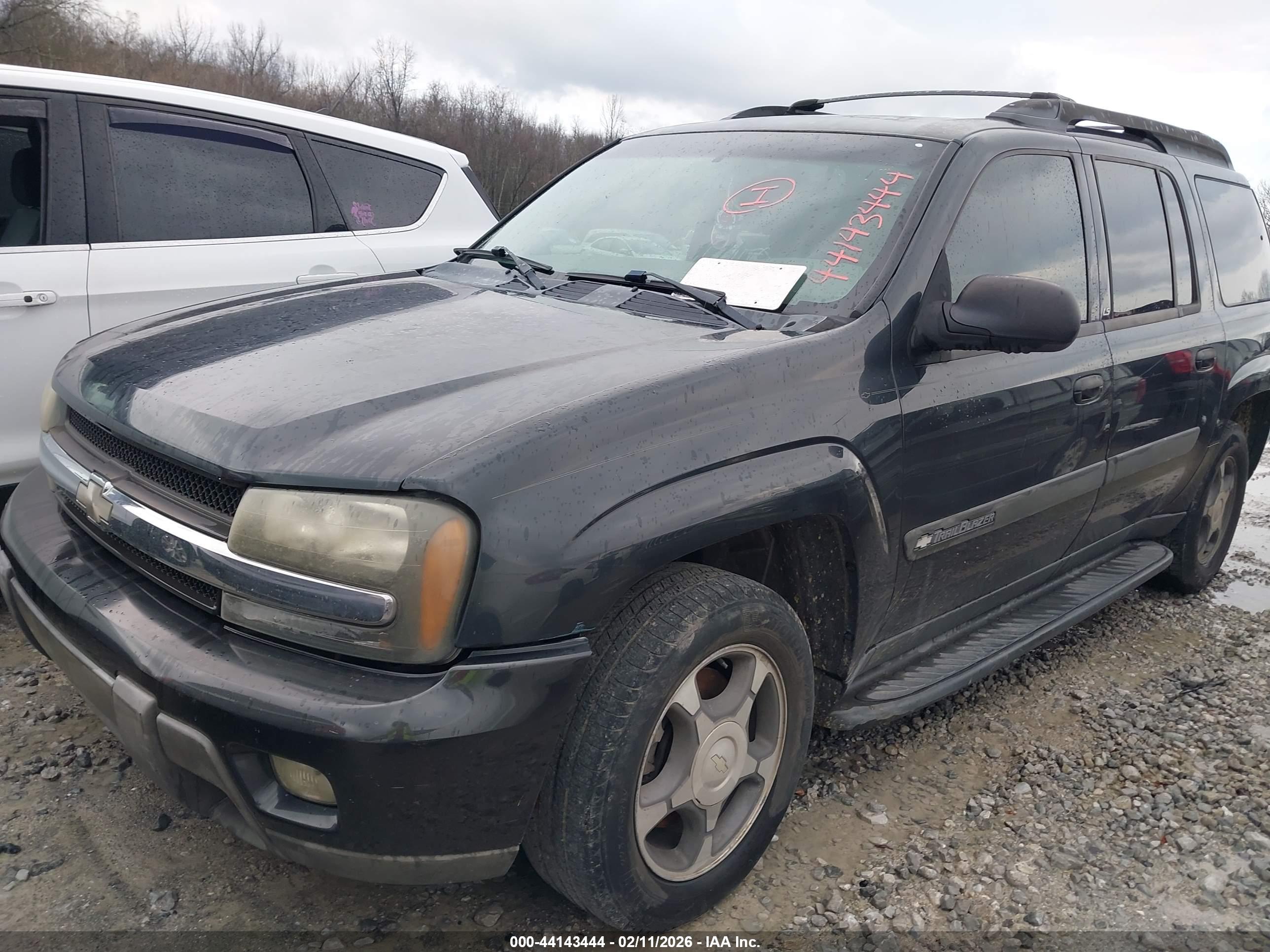 CHEVROLET TRAILBLAZER image 2