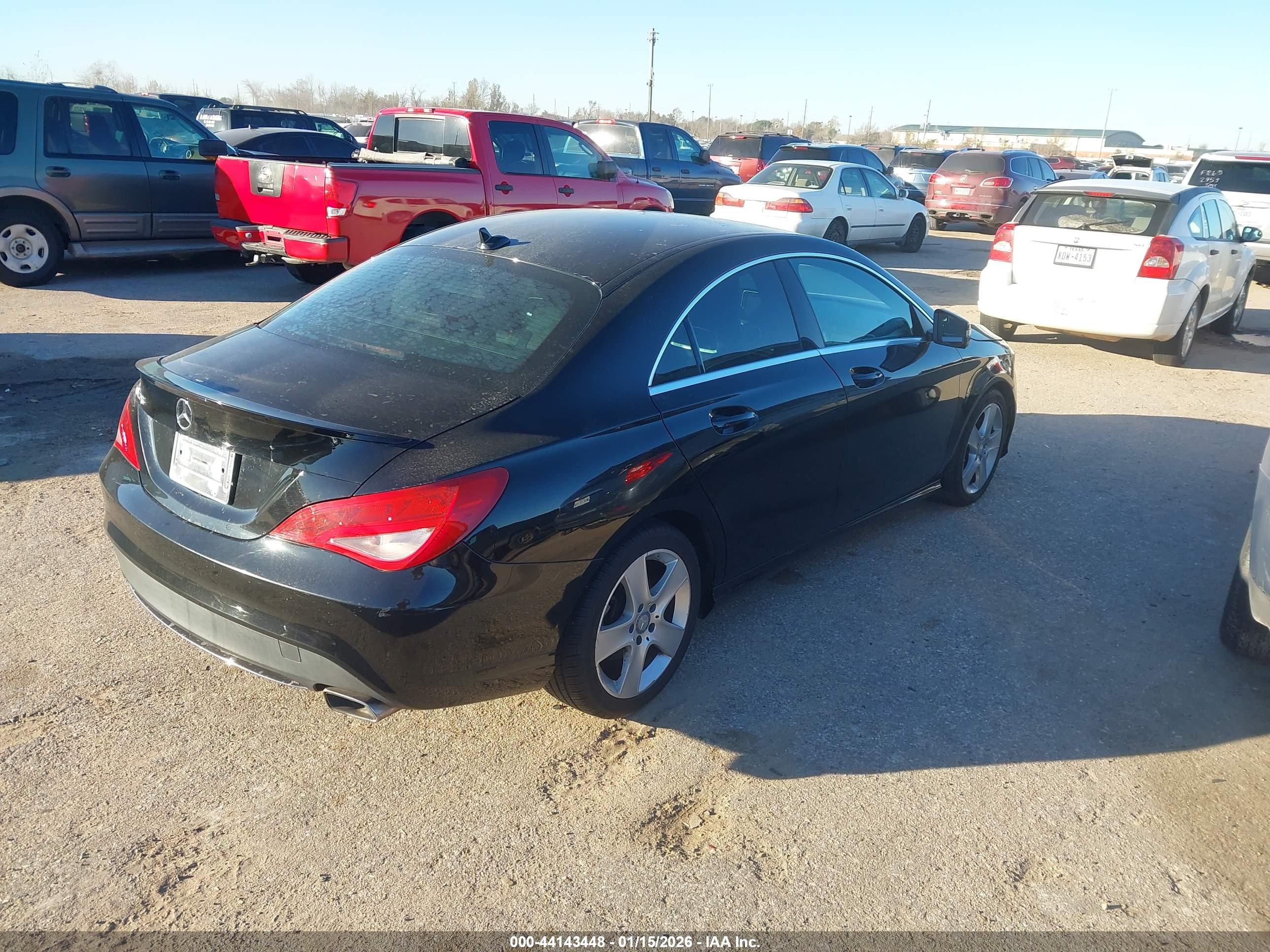 MERCEDES-BENZ CLA image 4