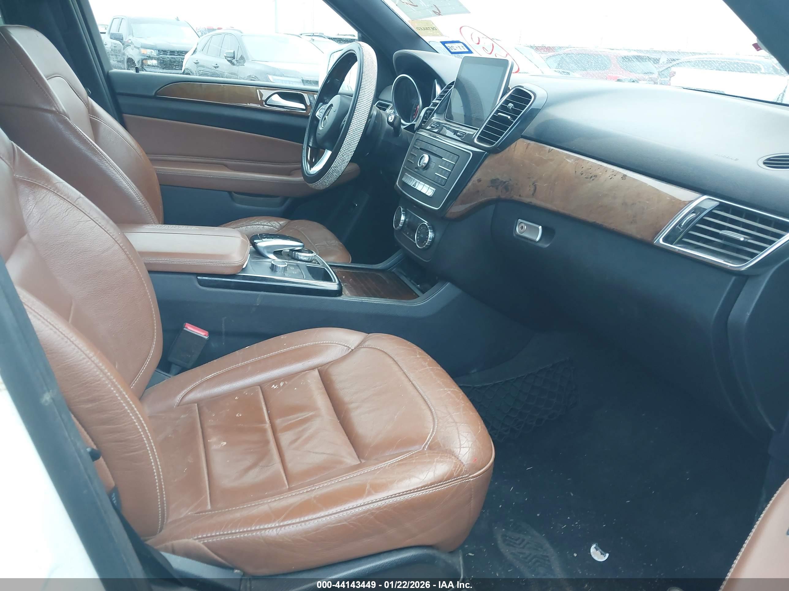 MERCEDES-BENZ GLE image 5