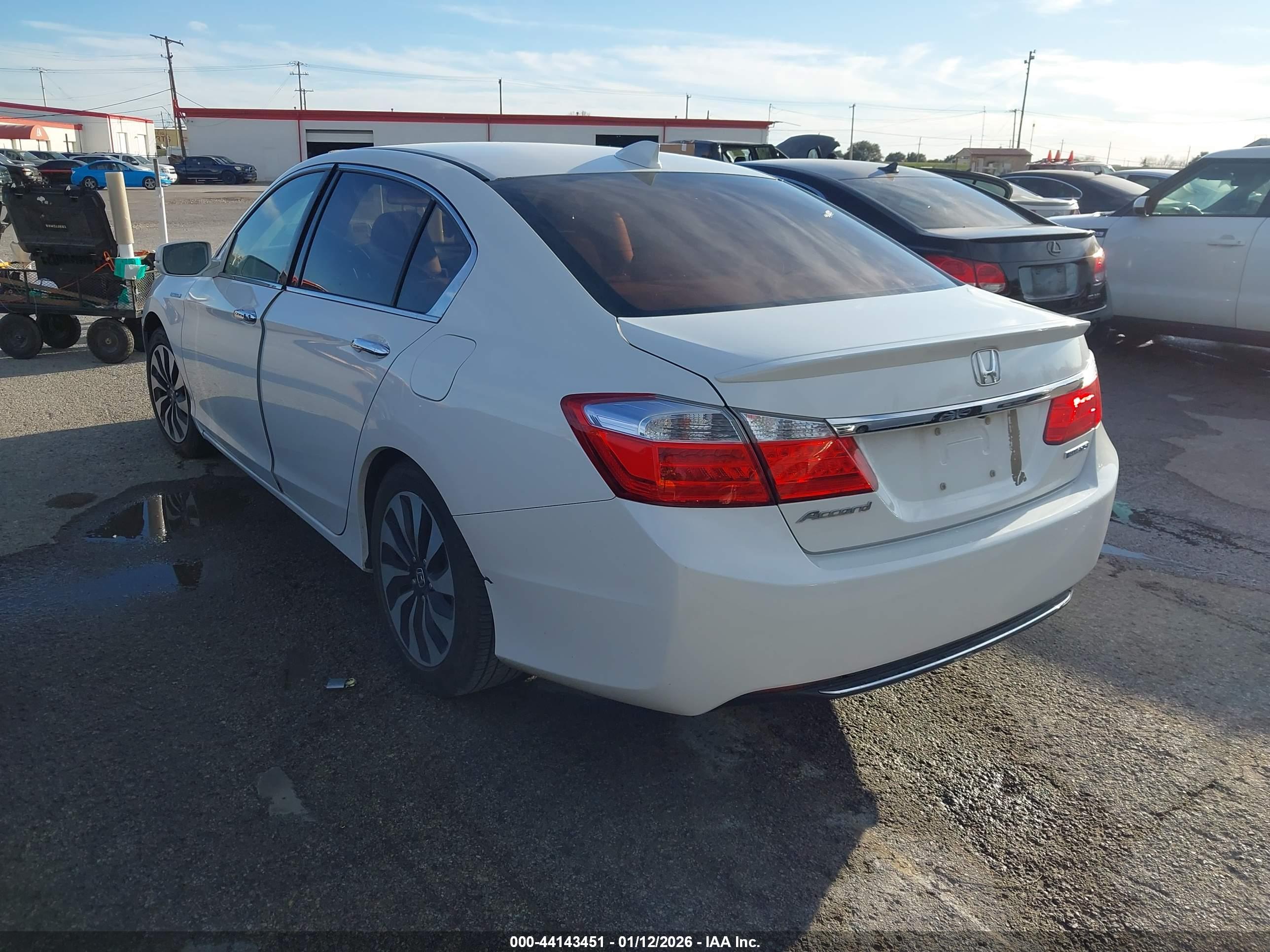 HONDA ACCORD image 3