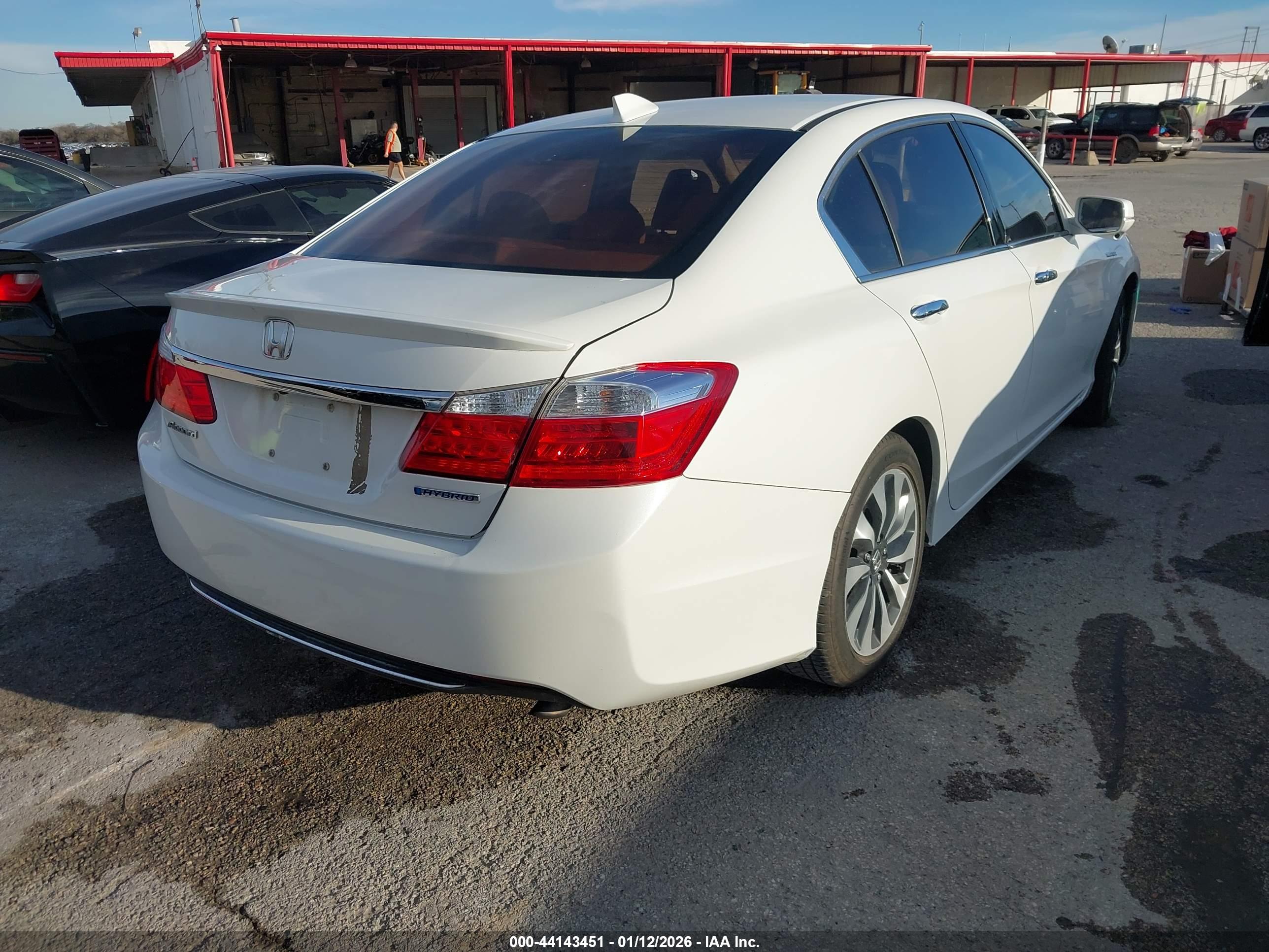 HONDA ACCORD image 4
