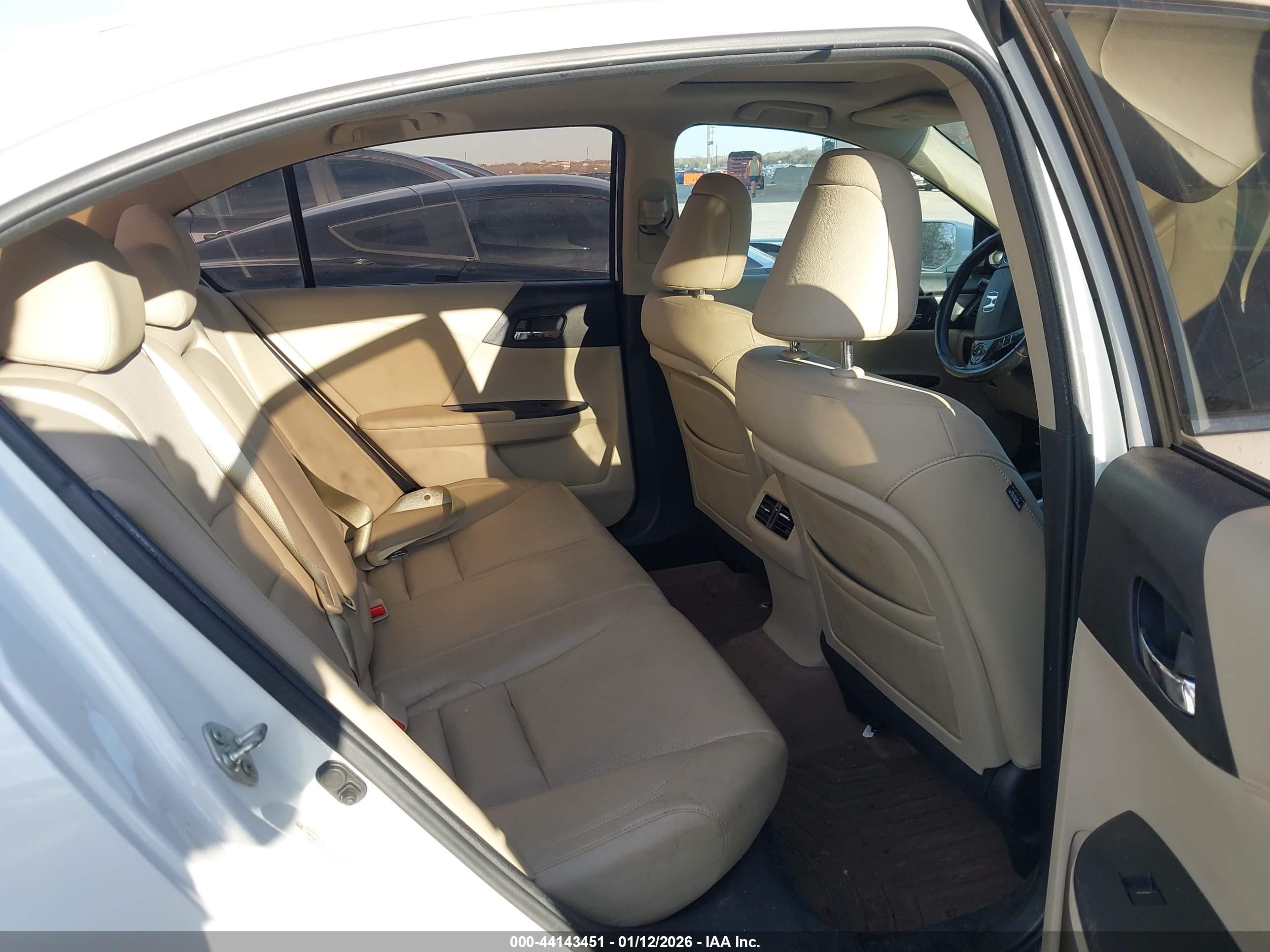 HONDA ACCORD image 8