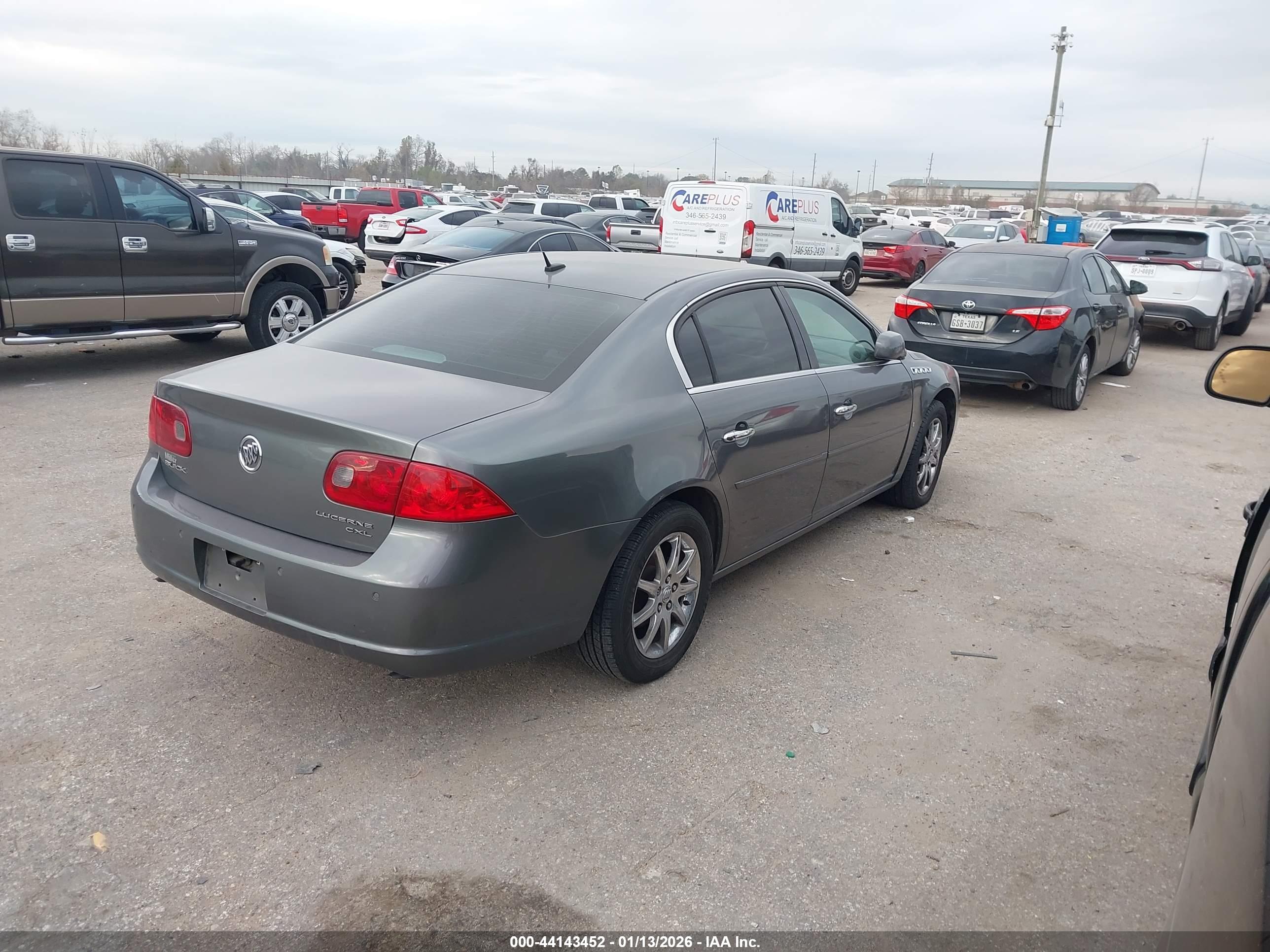 BUICK LUCERNE image 4