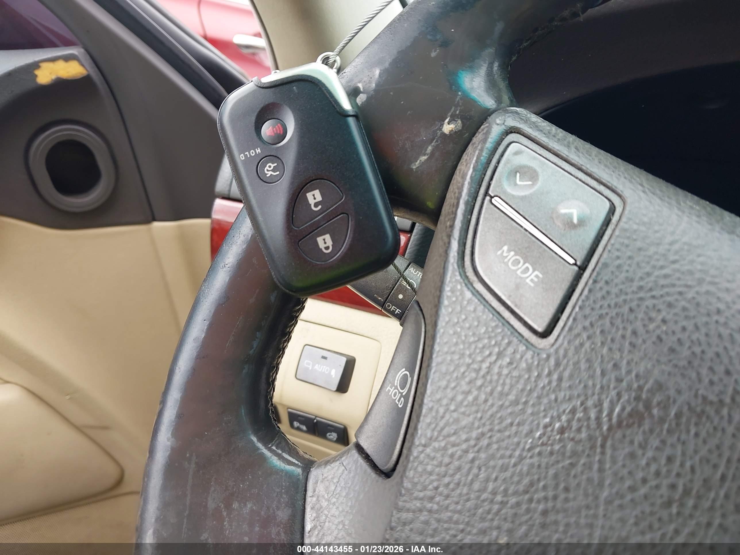 LEXUS LS image 11